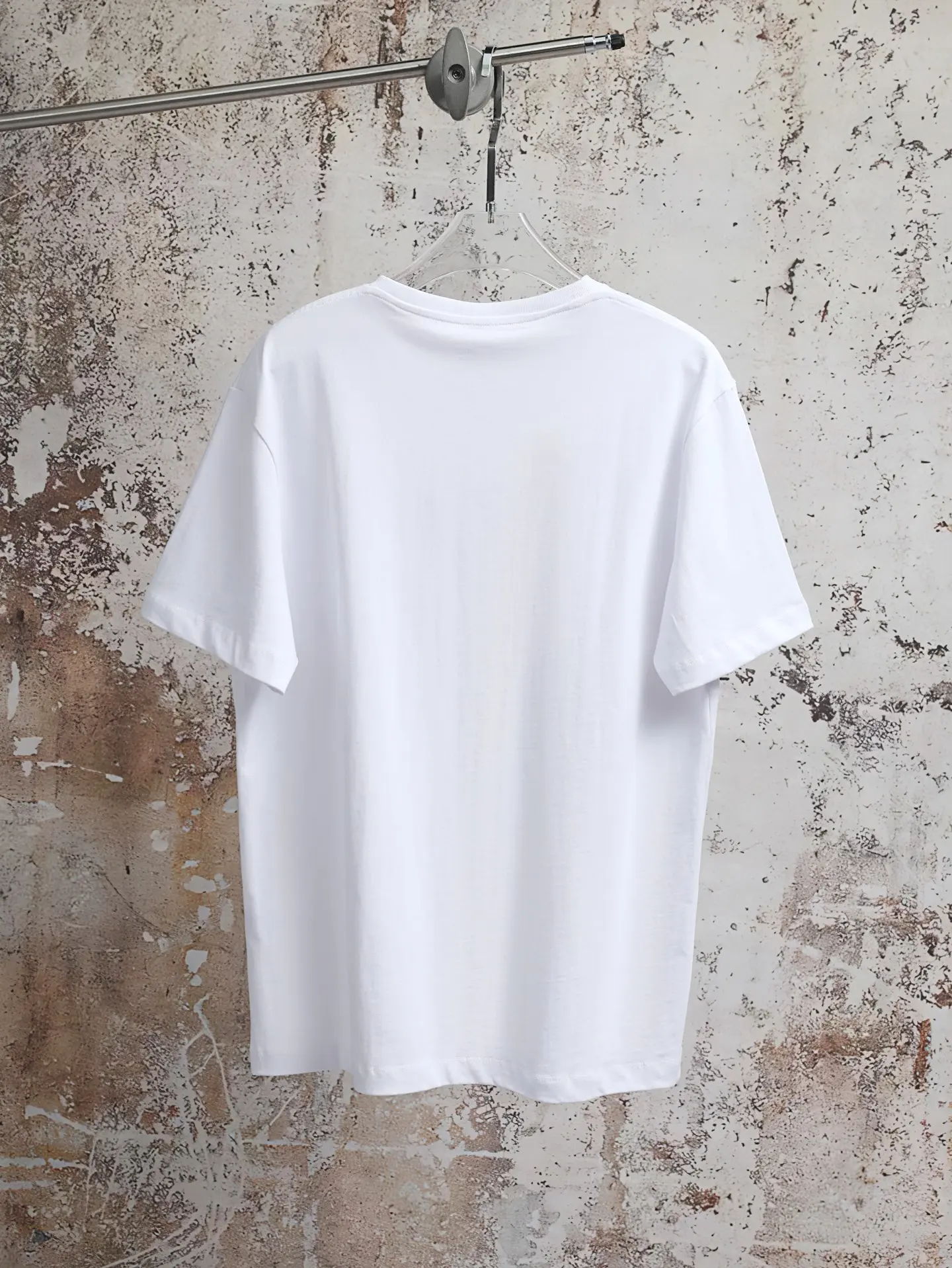 Anagram Embroidered Pocket T-Shirt D16020616 — view 2