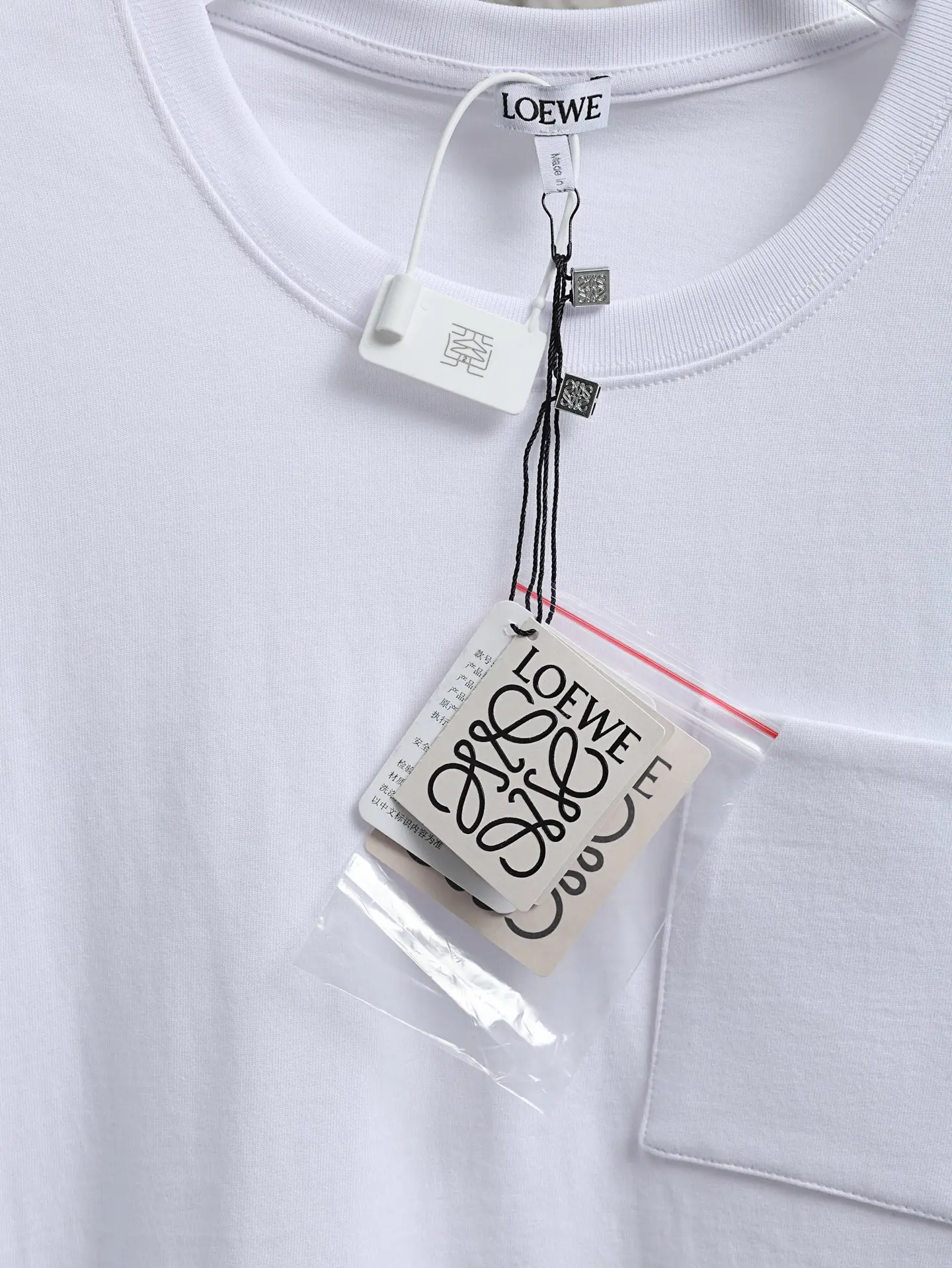 Anagram Embroidered Pocket T-Shirt D16020616 — view 4