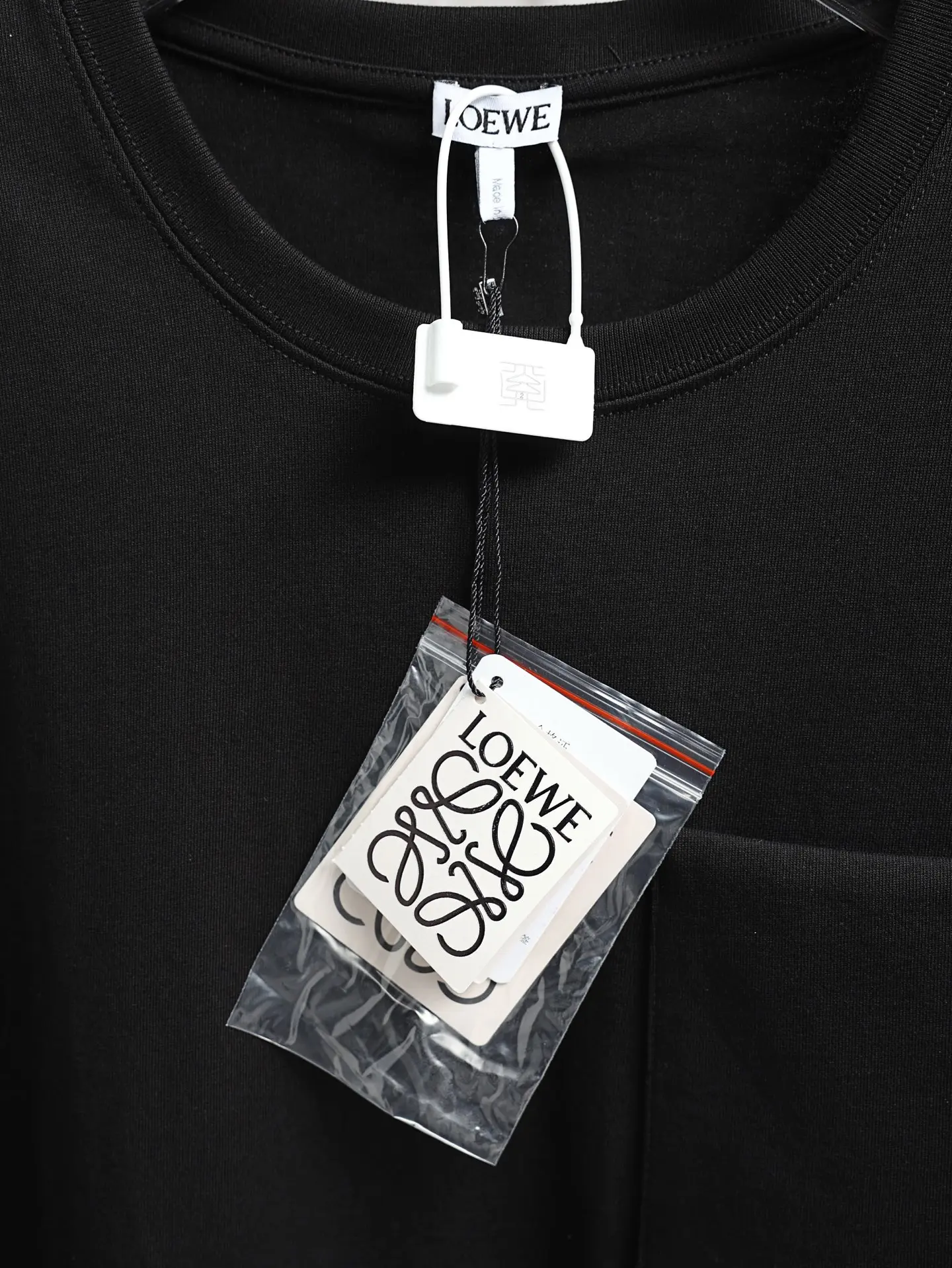 Anagram Embroidered Pocket T-Shirt D16020614 — view 4