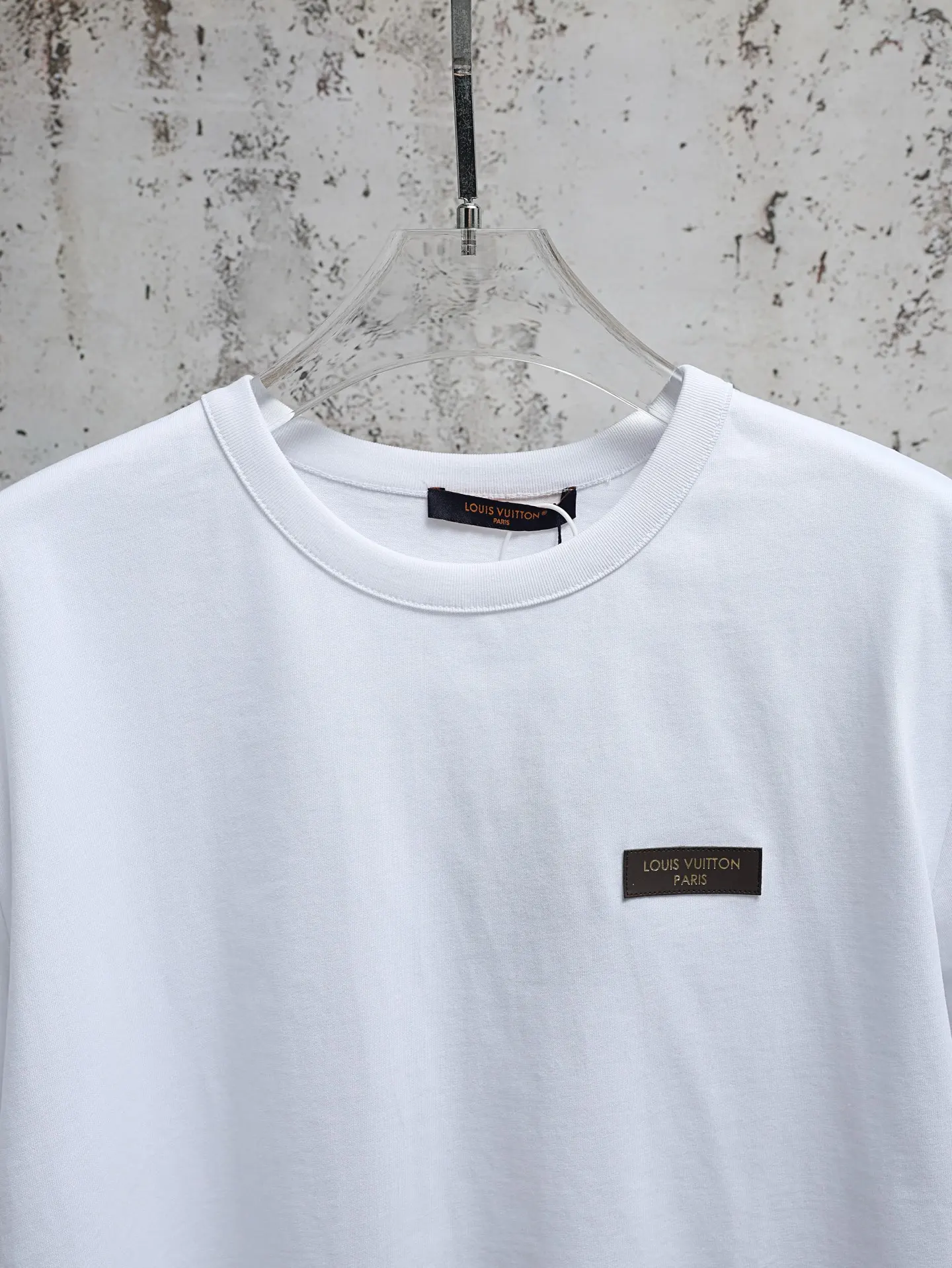 Leather Patch Cotton Crew-Neck T-Shirt D16020626 — view 6