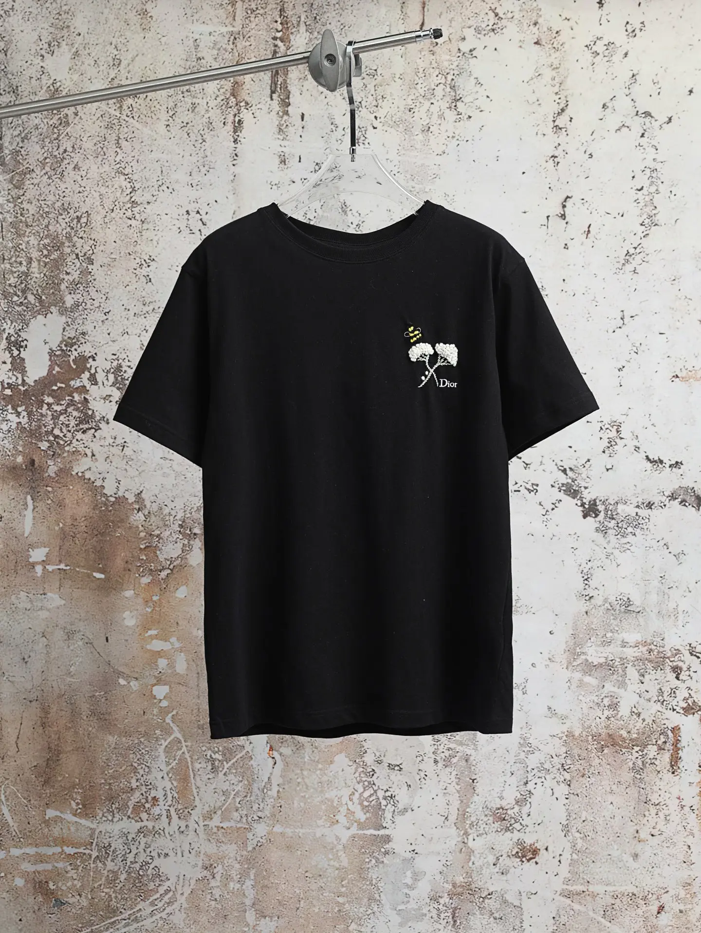 Embroidered Bee and Floral Cotton T-Shirt D17020617