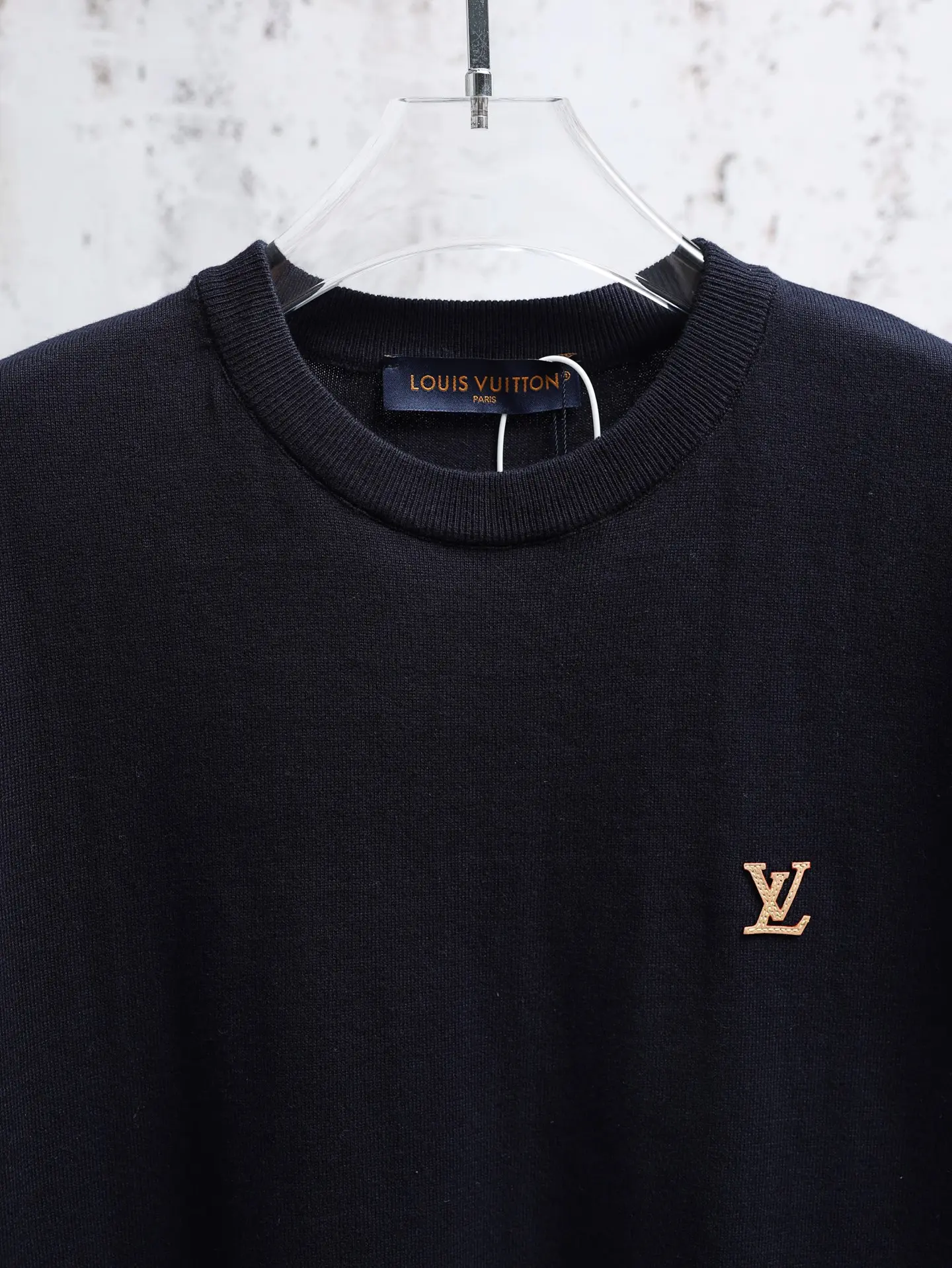 LV Leather Patch Cotton Knit T-Shirt D19020637 — view 5