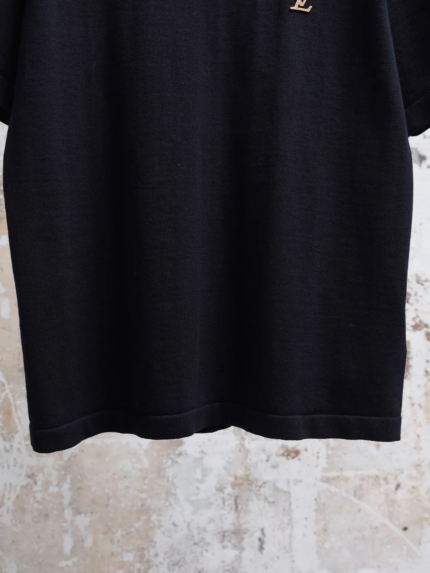LV Leather Patch Cotton Knit T-Shirt D19020637 — view 6