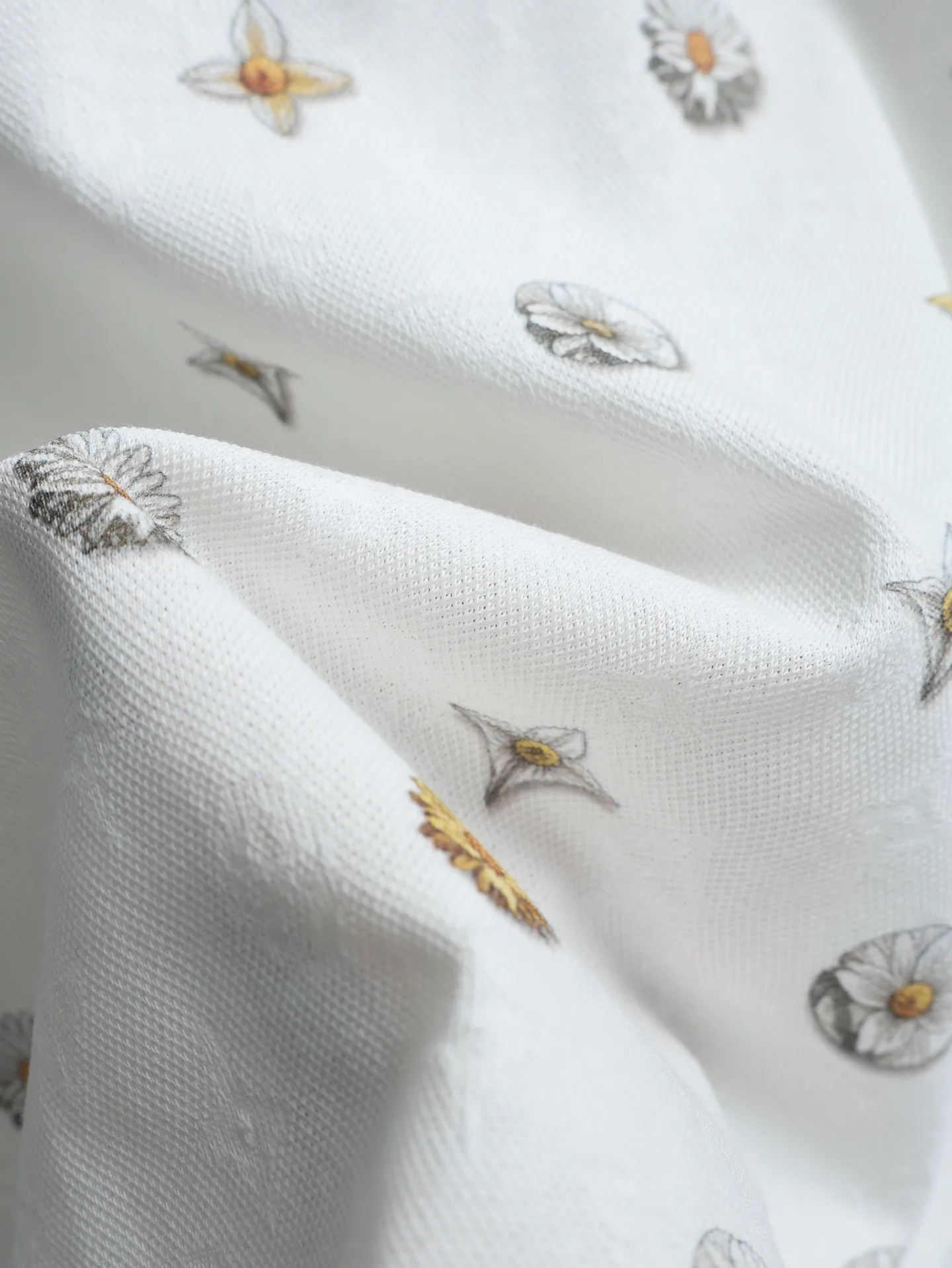 Blooming Monogram Flowers Jacquard T-Shirt D19020639 — view 9