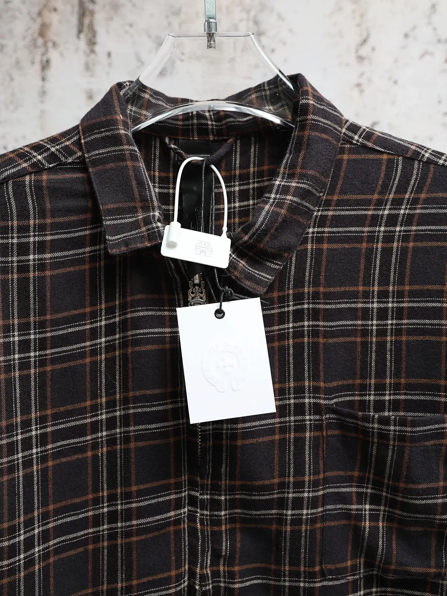 Plaid Zip-Up Short-Sleeve Shirt D20520644 — view 3