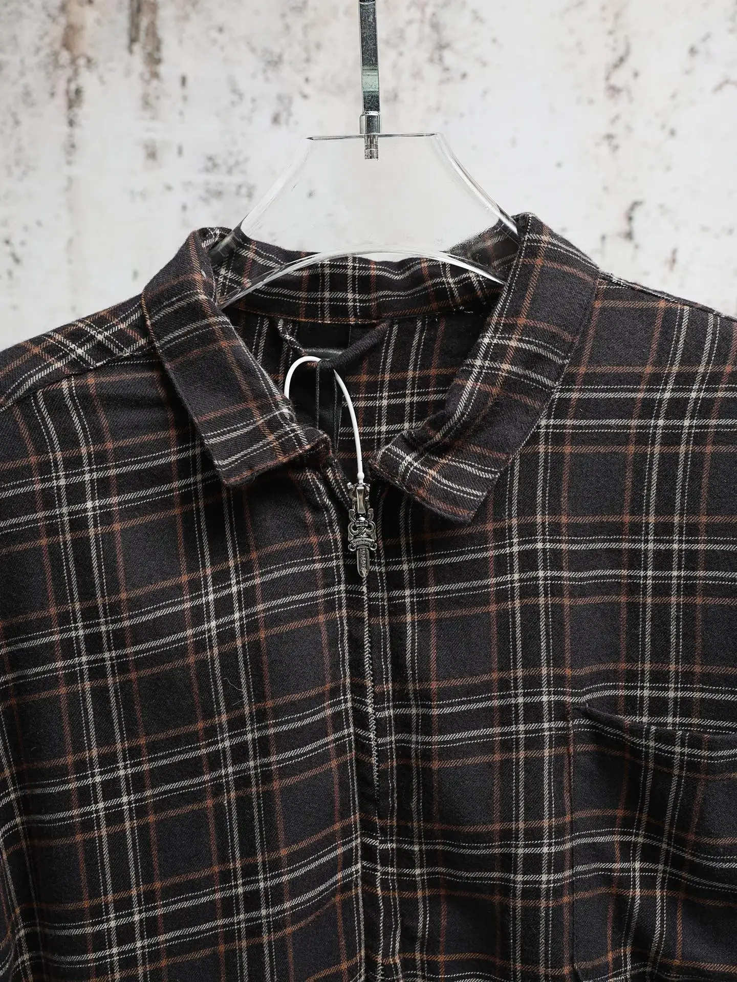 Plaid Zip-Up Short-Sleeve Shirt D20520644 — view 5