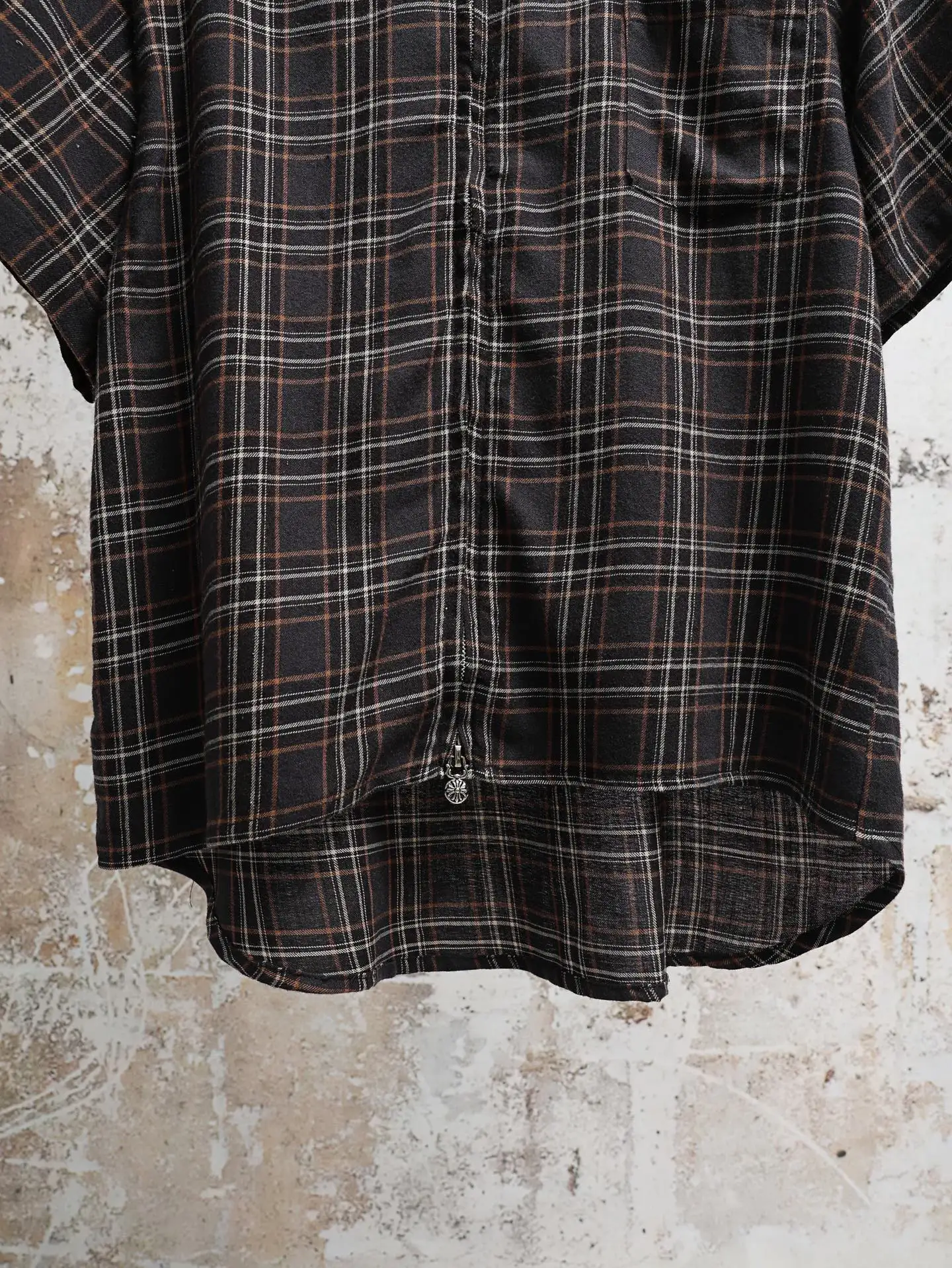 Plaid Zip-Up Short-Sleeve Shirt D20520644 — view 8