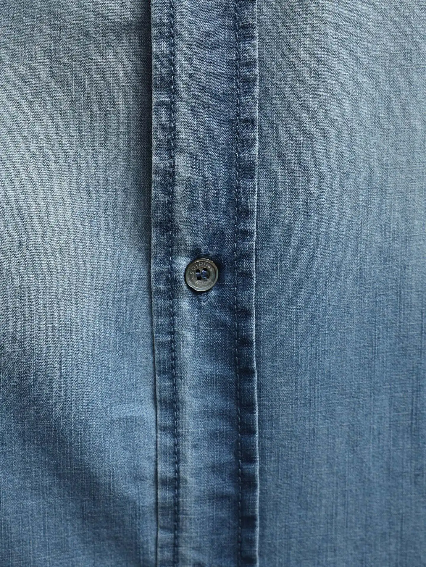 1996 Logo-Button Cotton-Linen Shirt D25520625 — view 7