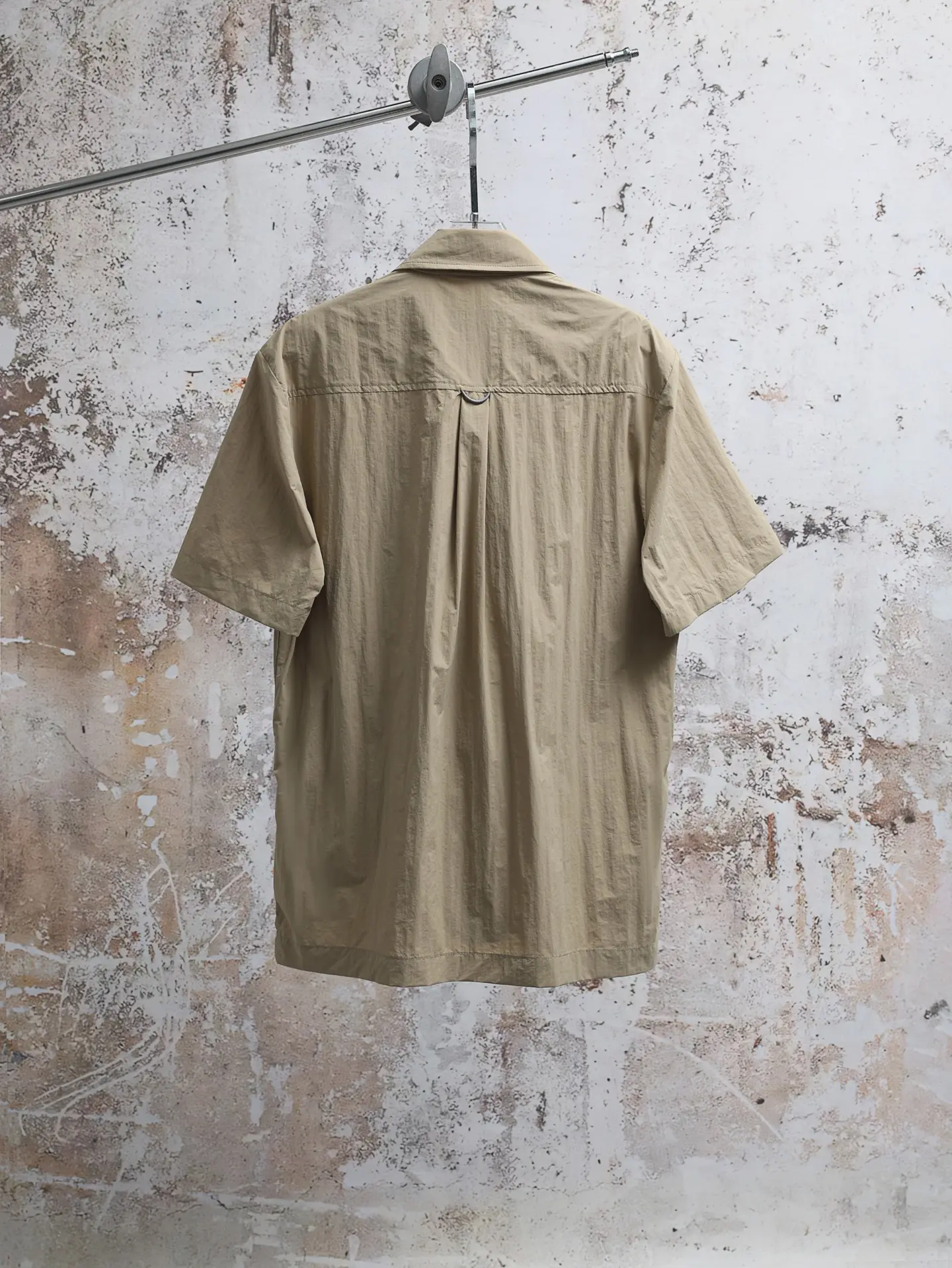 Embroidered Zip-Up Short-Sleeved Camp Shirt D25520640 — view 2