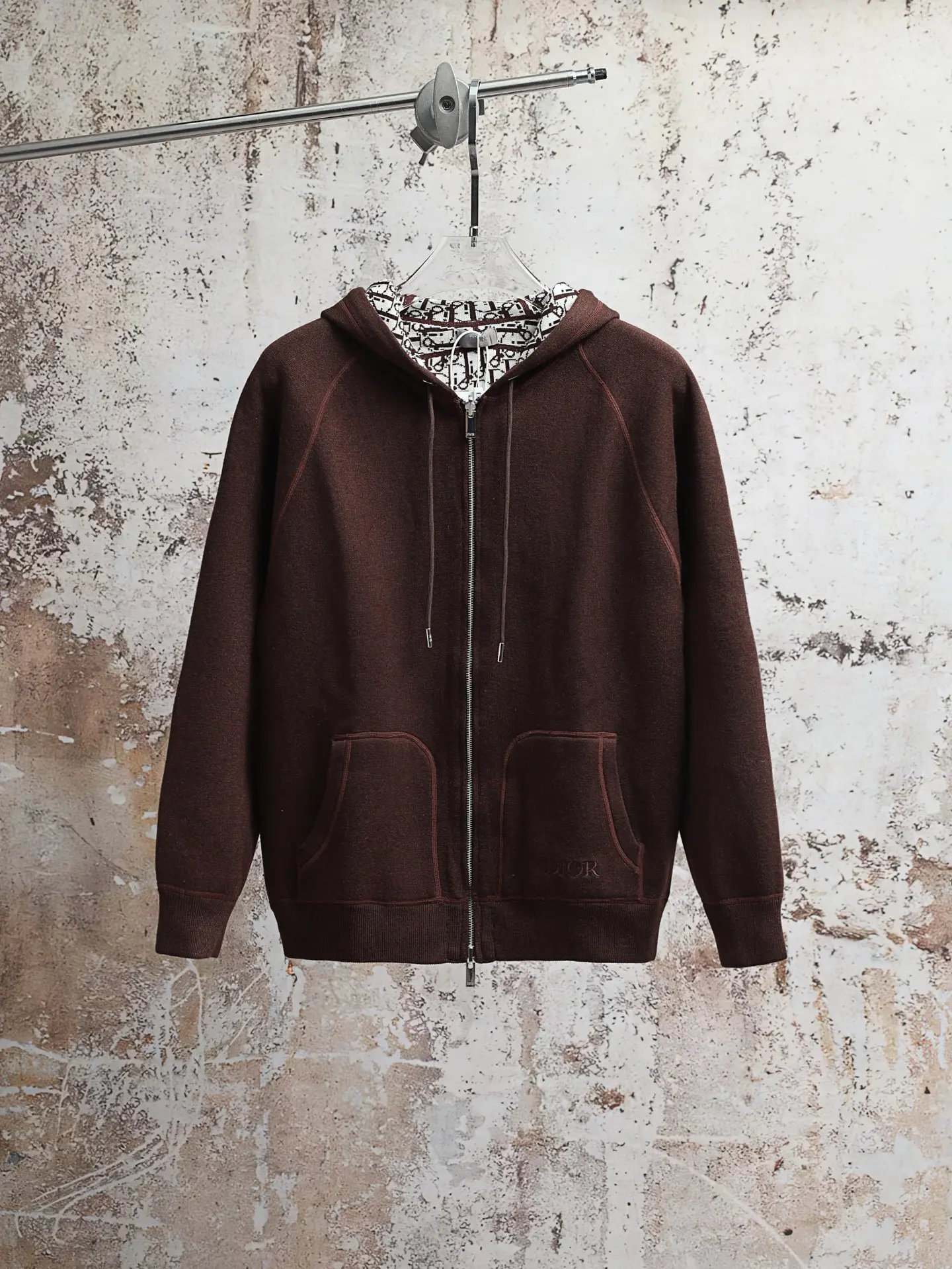 Oblique Lining Zip-Up Hooded Sweatshirt D34520602