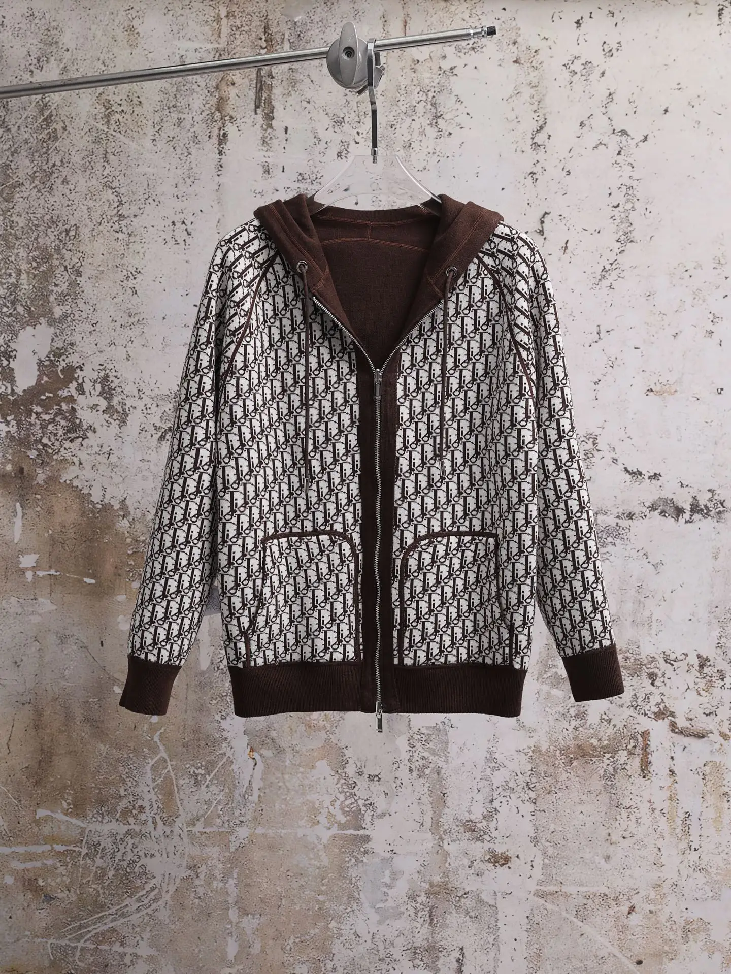 Oblique Lining Zip-Up Hooded Sweatshirt D34520602 — view 3