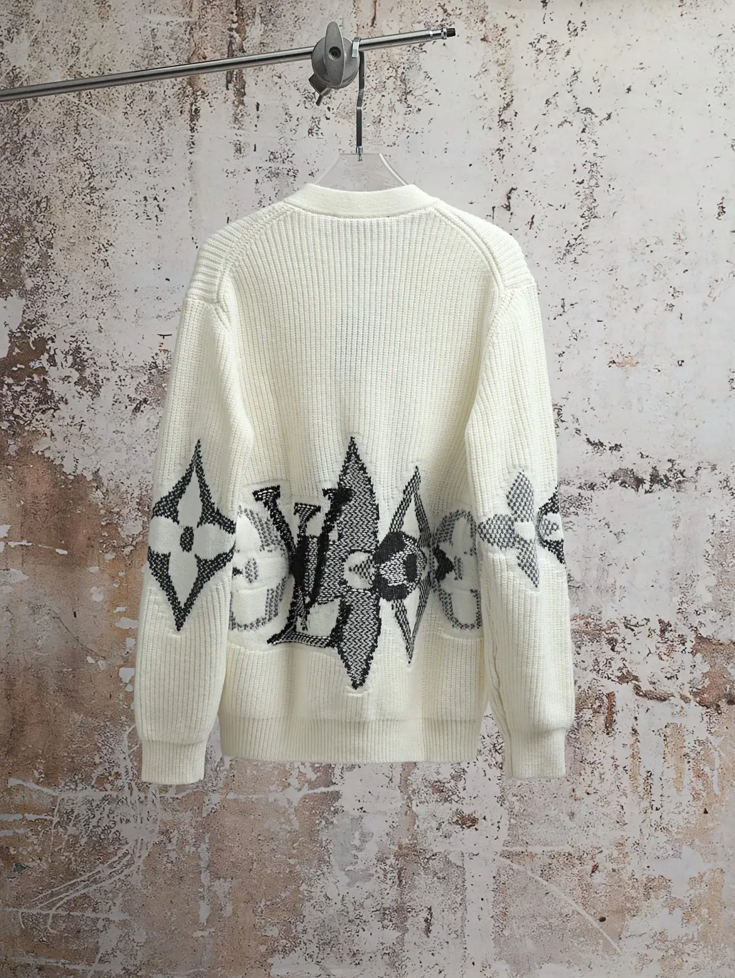 Monogram Intarsia Wool V-Neck Cardigan D35520605 — view 2