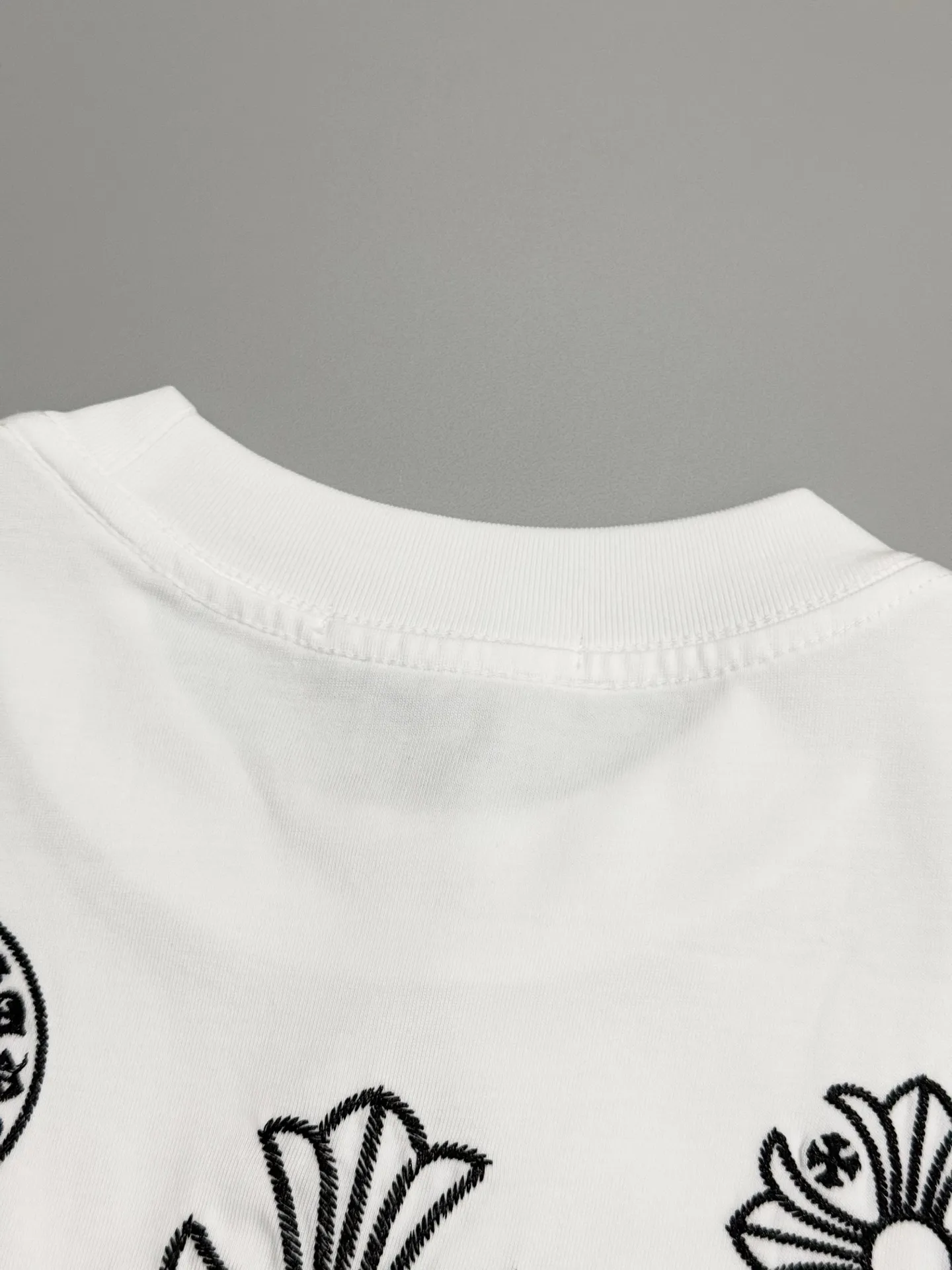 Embroidered Logo Cotton T-Shirt D13513262 — view 7