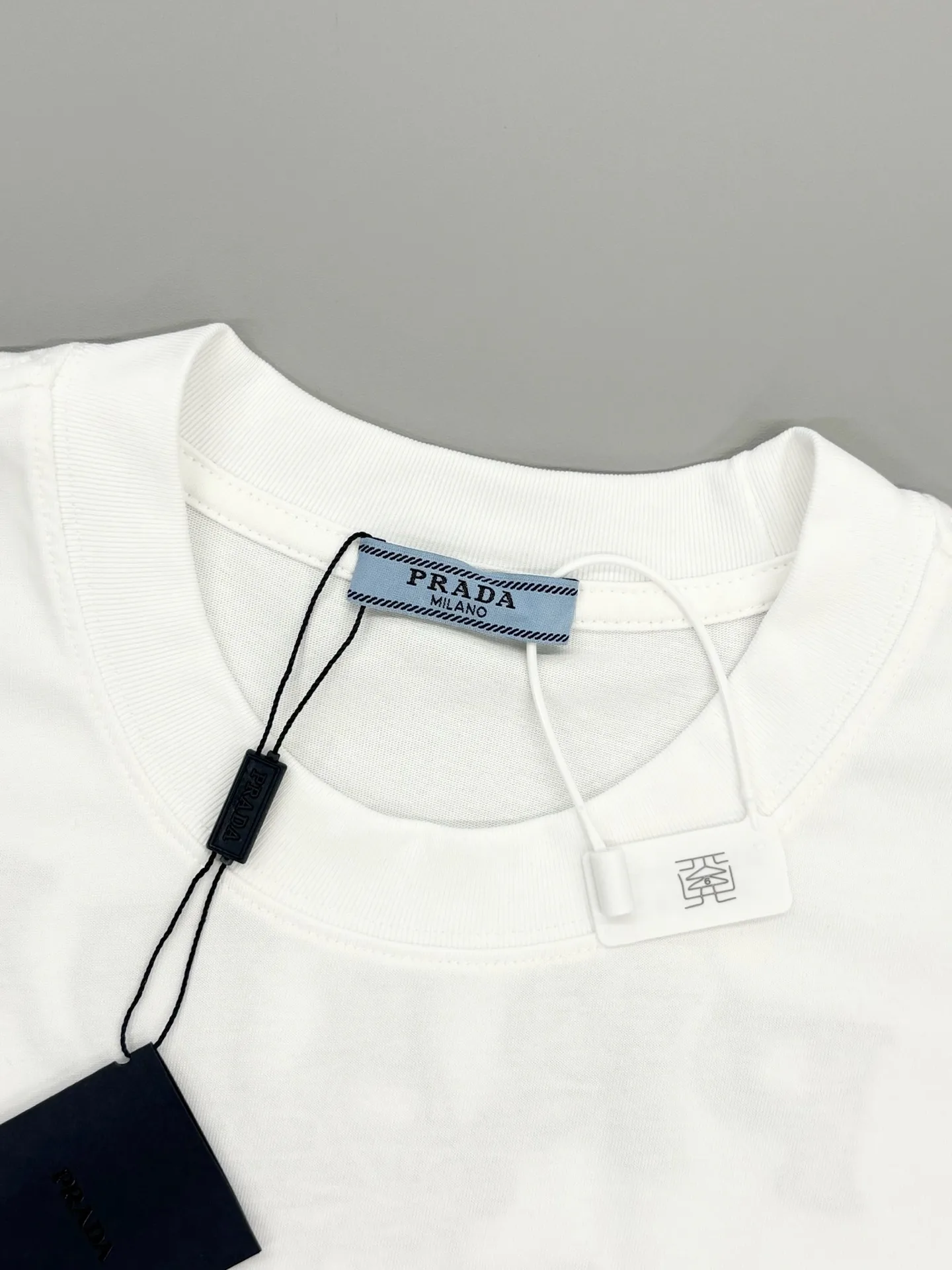 Logo-Embellished Cotton Pocket T-Shirt D13513099 — view 3