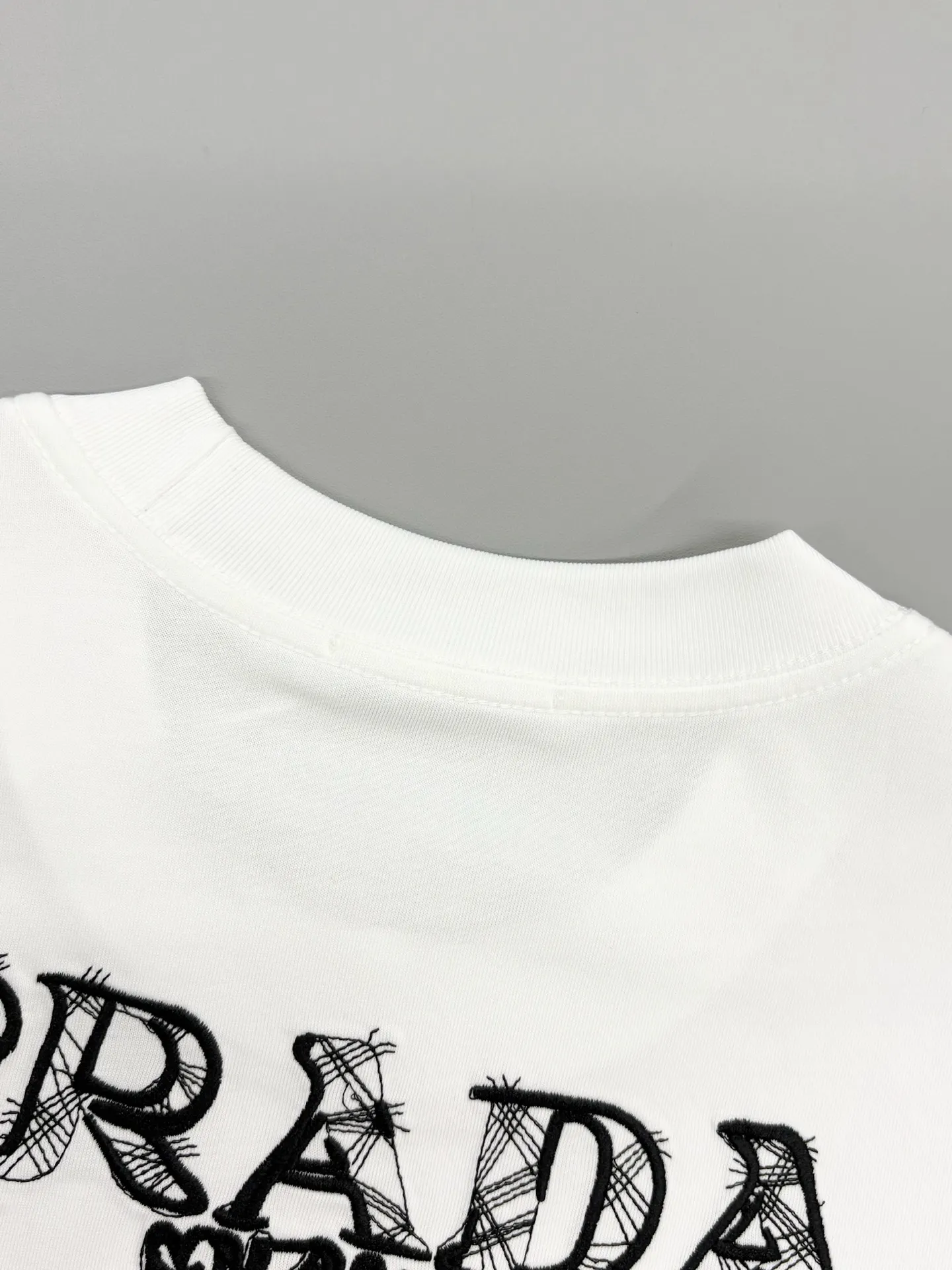 Logo-Embellished Cotton Pocket T-Shirt D13513099 — view 6