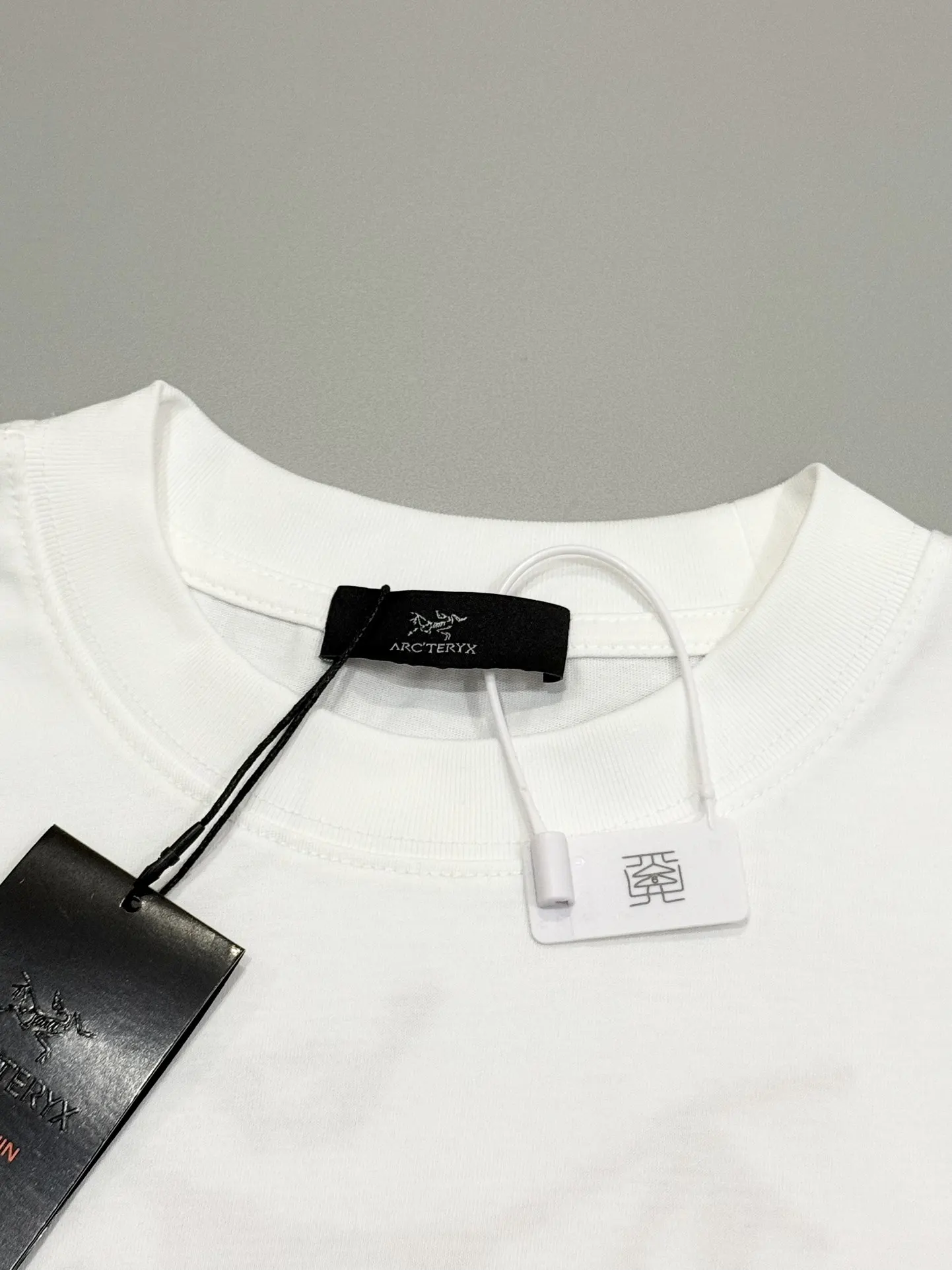 Embroidered Logo Cotton T-Shirt D13513268 — view 3