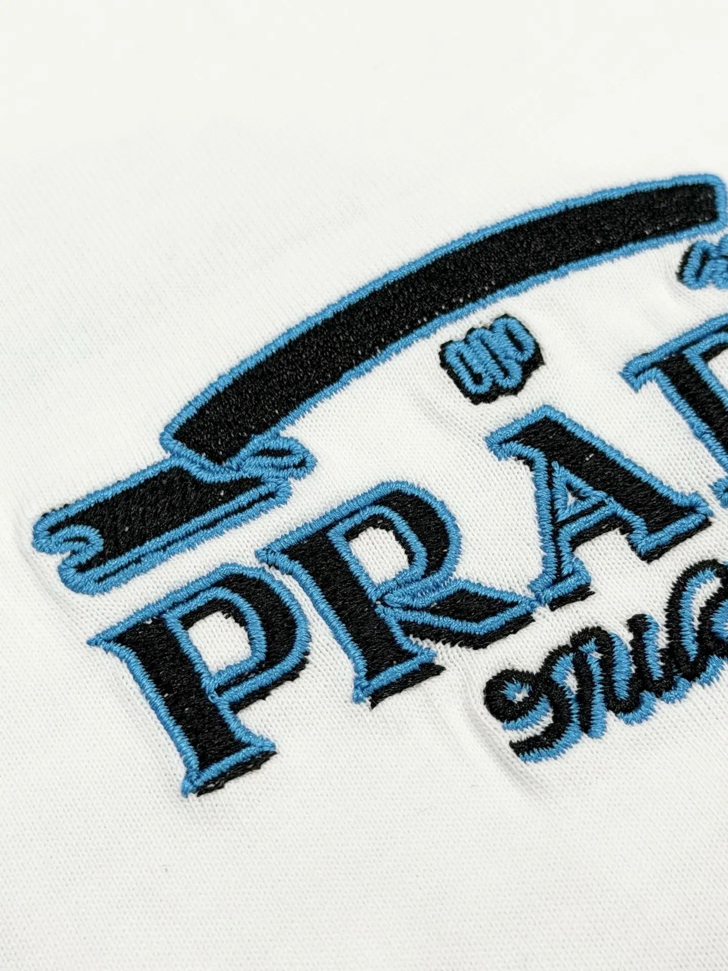 Embroidered Logo Cotton T-Shirt D13513380 — view 5