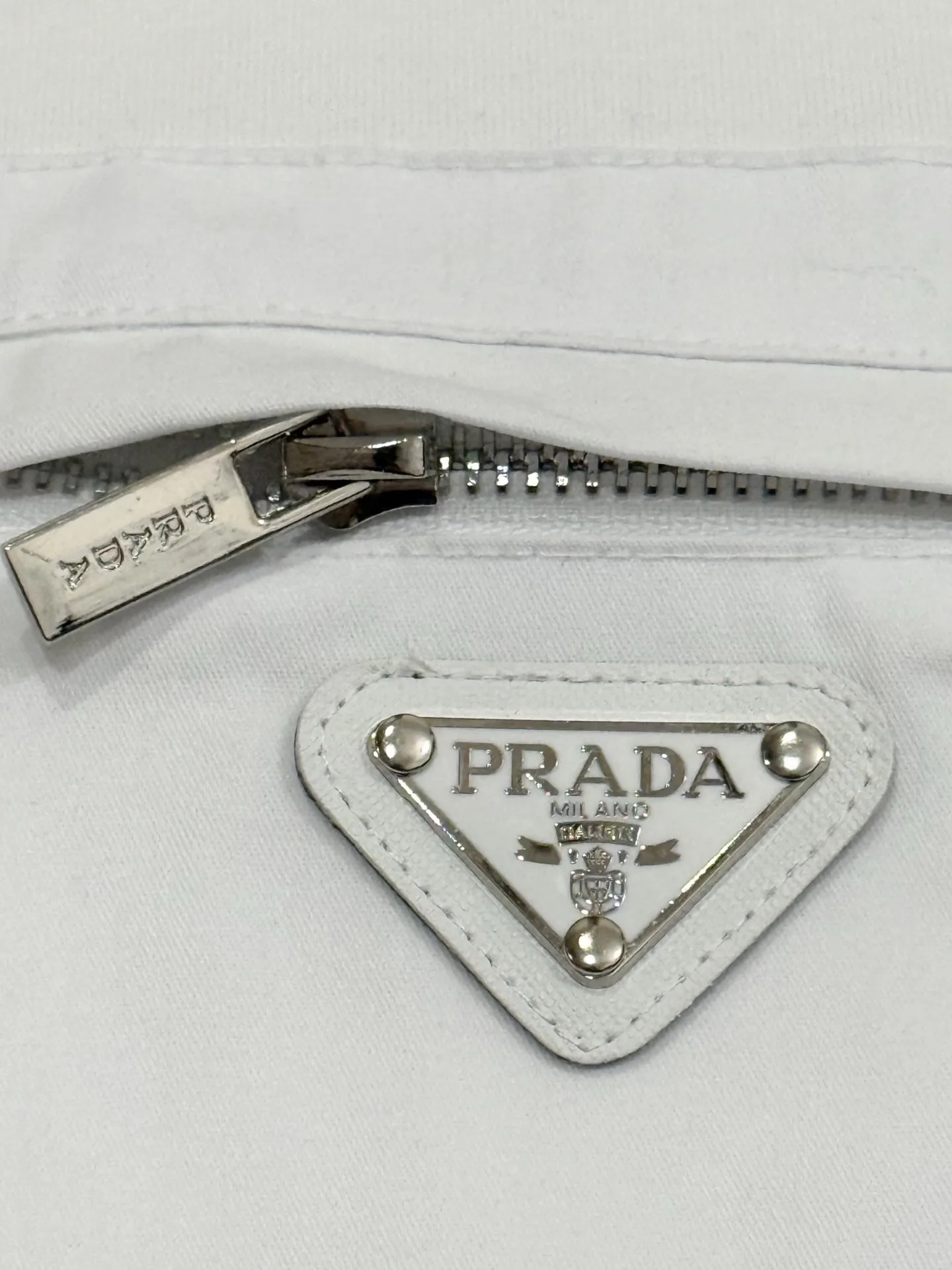 Nylon Pocket Cotton T-Shirt with Enamel Triangle Logo D13513332 — view 6