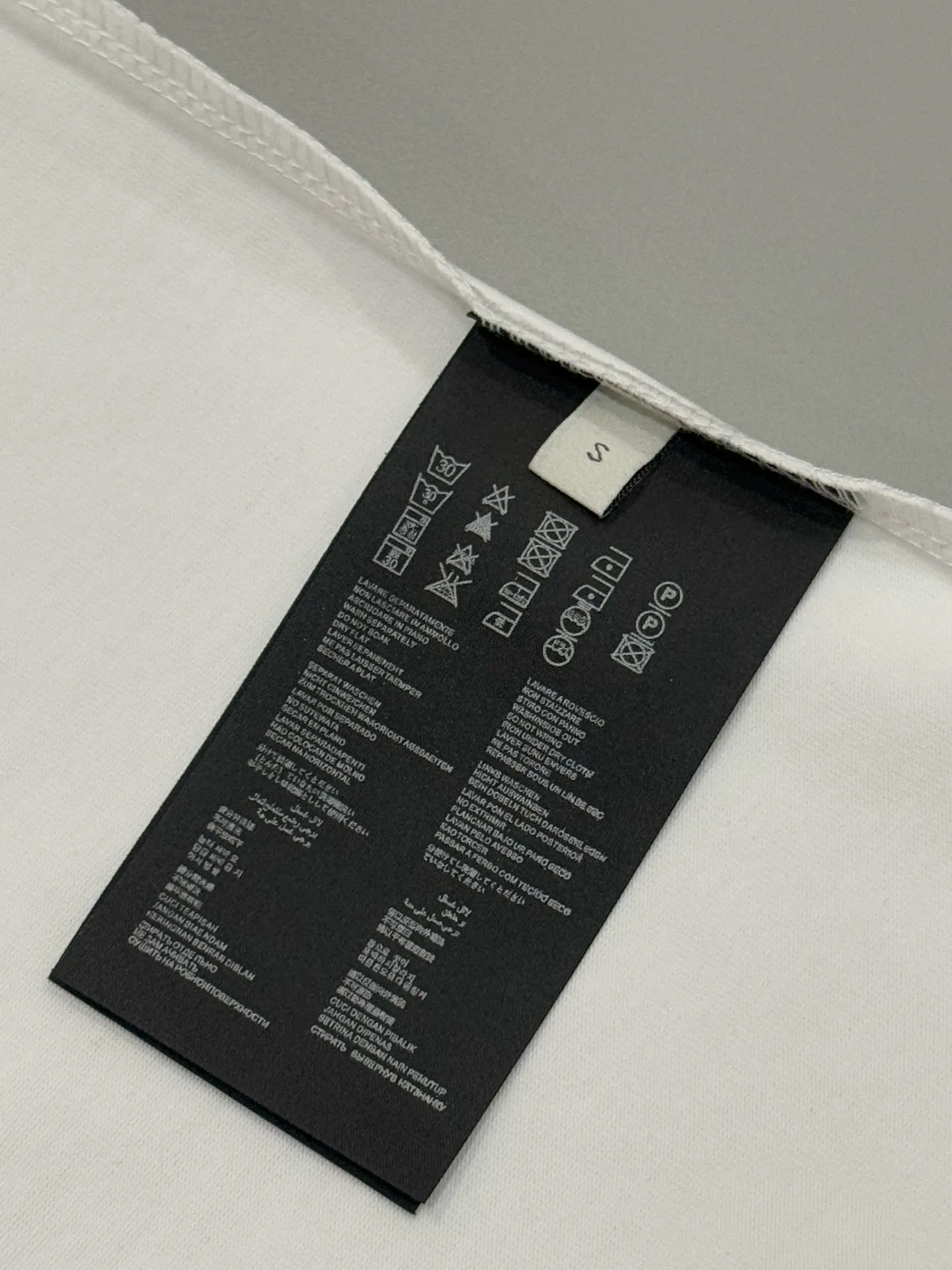 Nylon Pocket Cotton T-Shirt with Enamel Triangle Logo D13513332 — view 8
