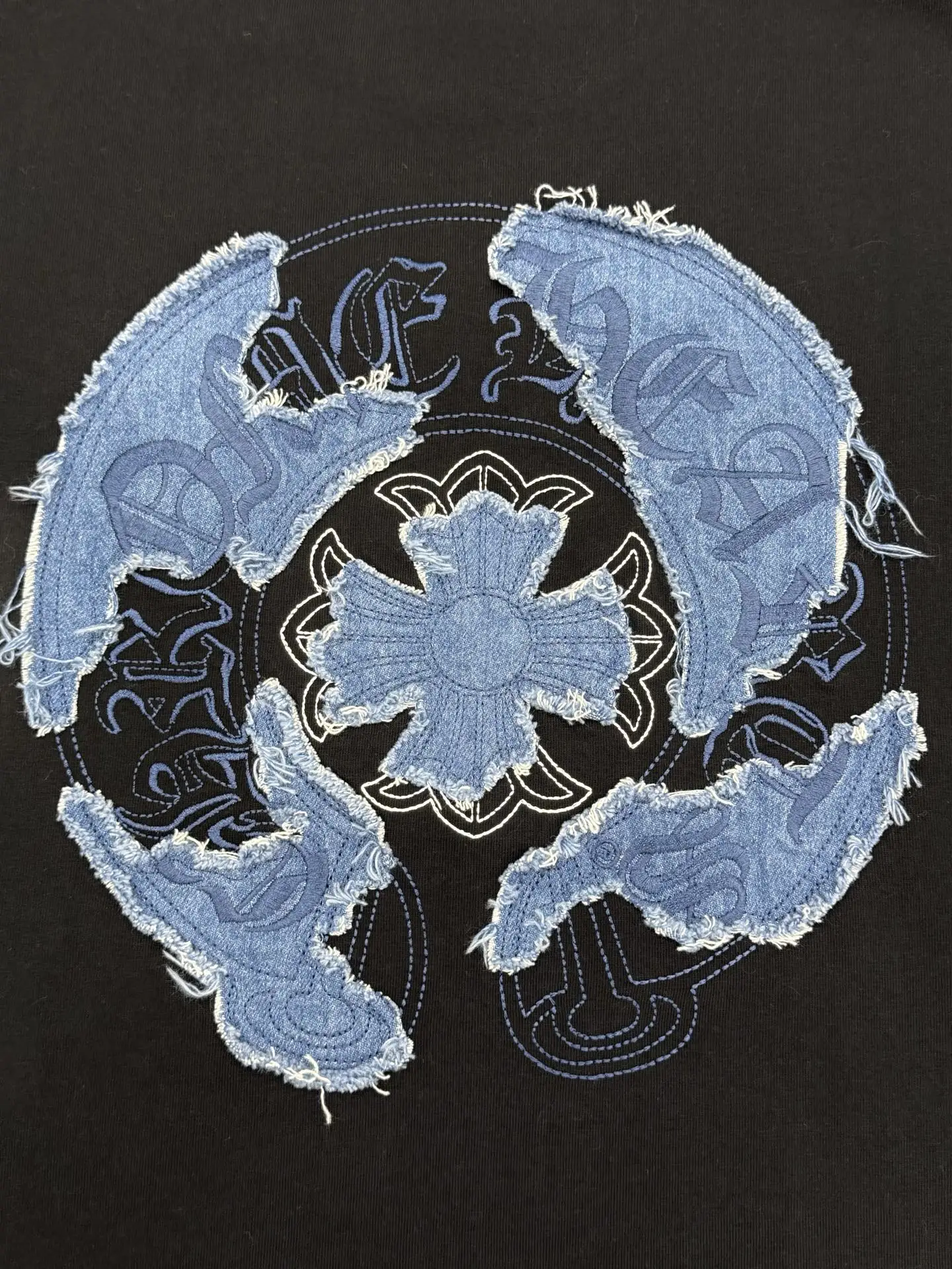 Embroidered Horseshoe Logo Cotton T-Shirt D15013243 — view 7