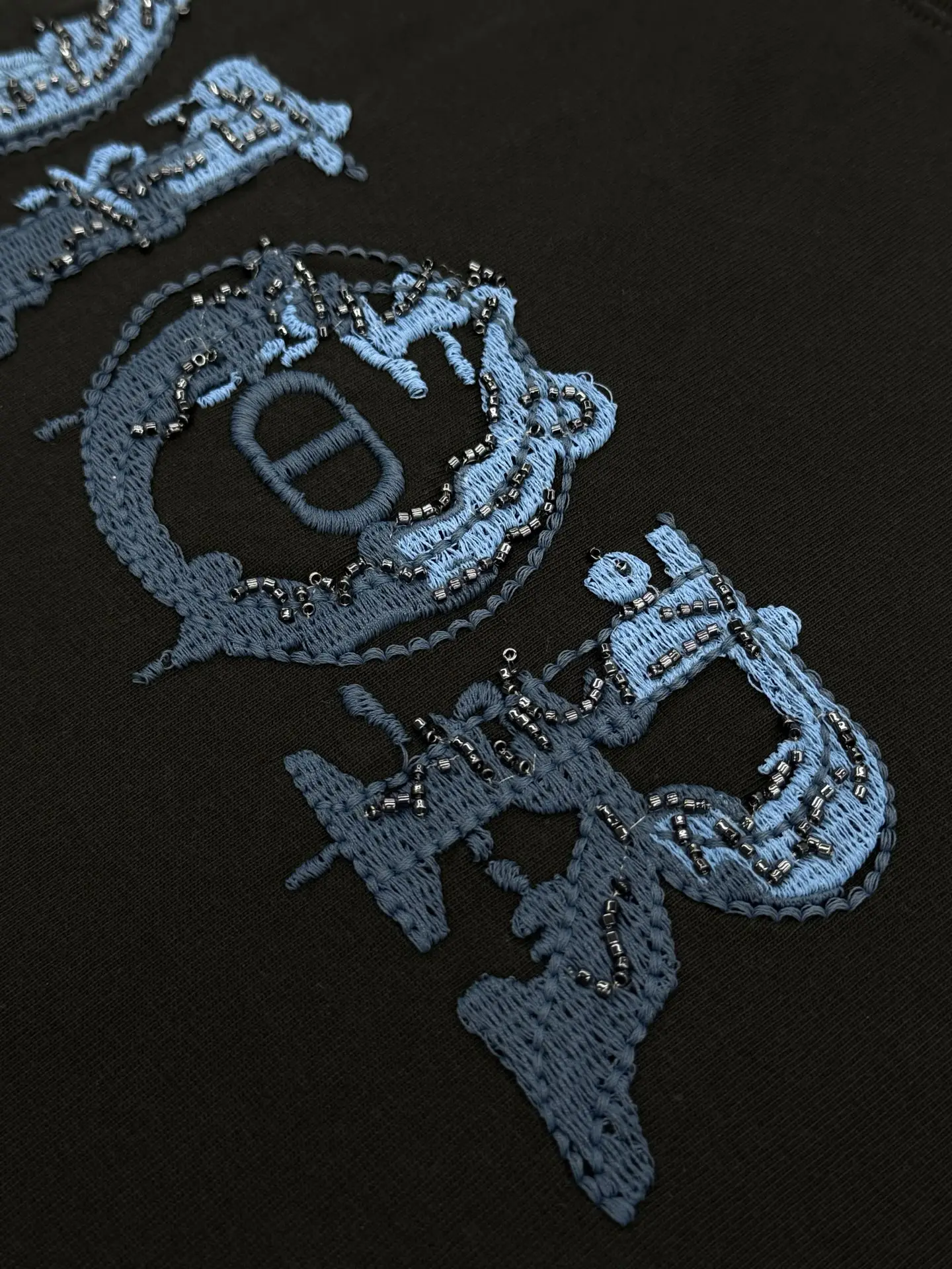 Beaded Logo Embroidery Cotton T-Shirt D15013239 — view 6