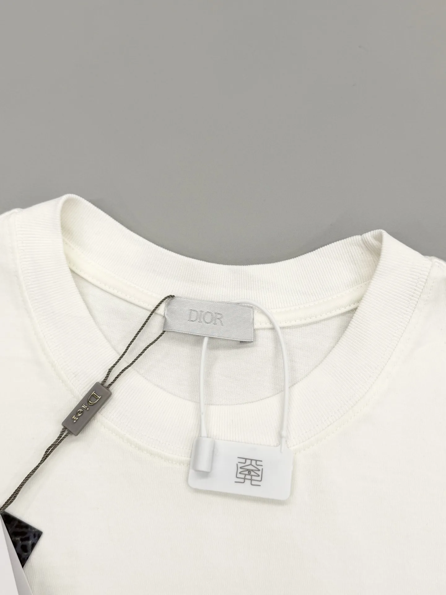Beaded Logo Embroidery Cotton T-Shirt D15013238 — view 3