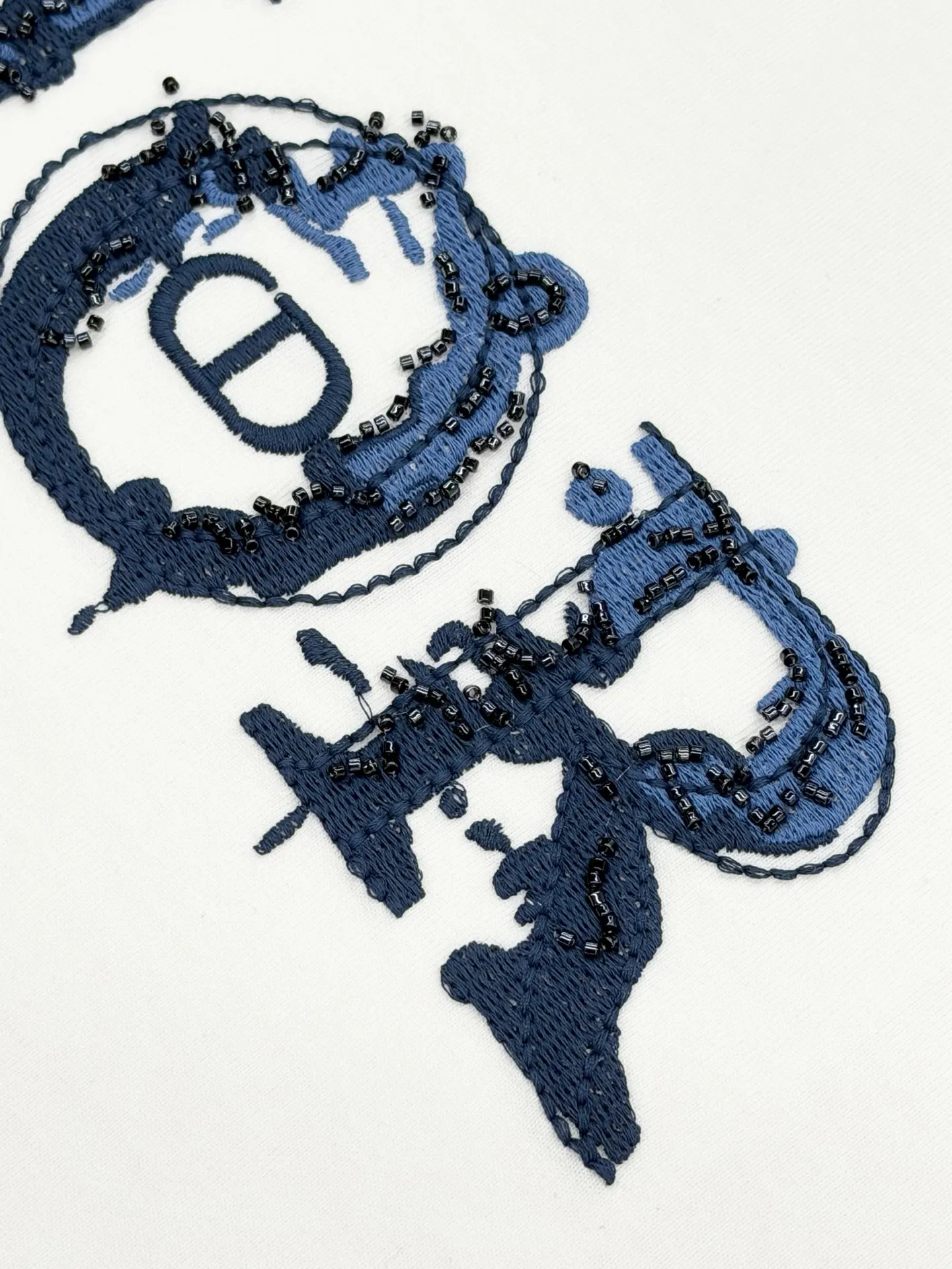 Beaded Logo Embroidery Cotton T-Shirt D15013238 — view 4