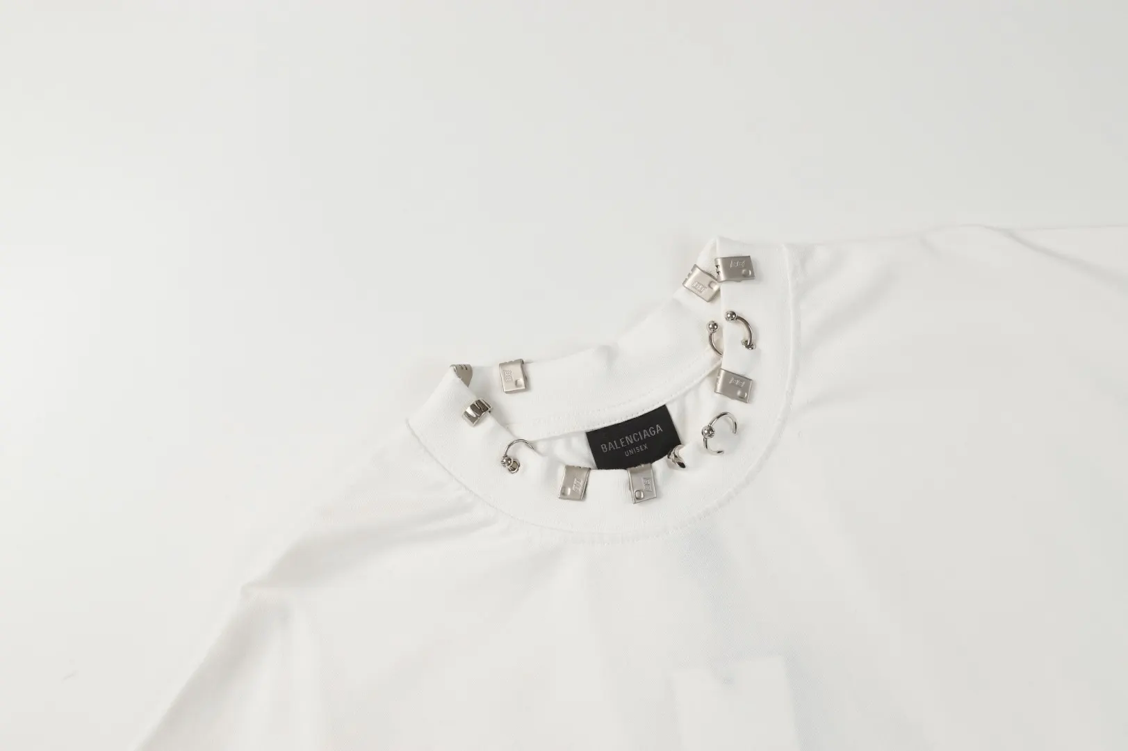 Pierced Oversized Cotton T-Shirt D11518642 — view 3