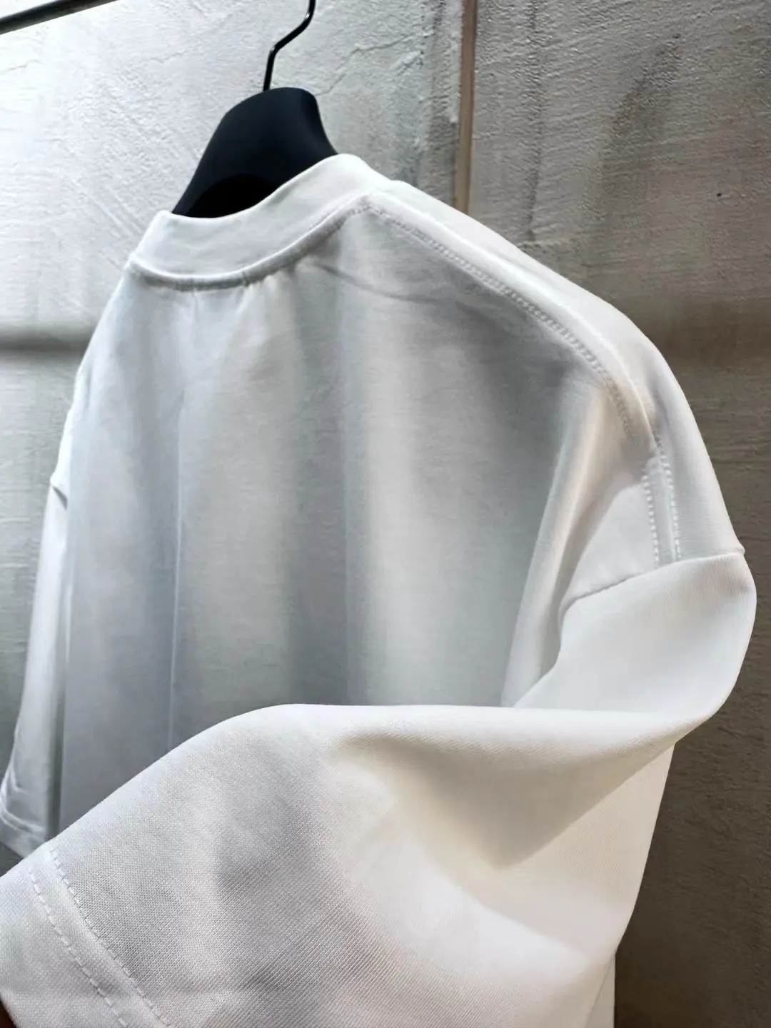 Wifi Heart Logo Oversized T-Shirt D11518649 — view 8