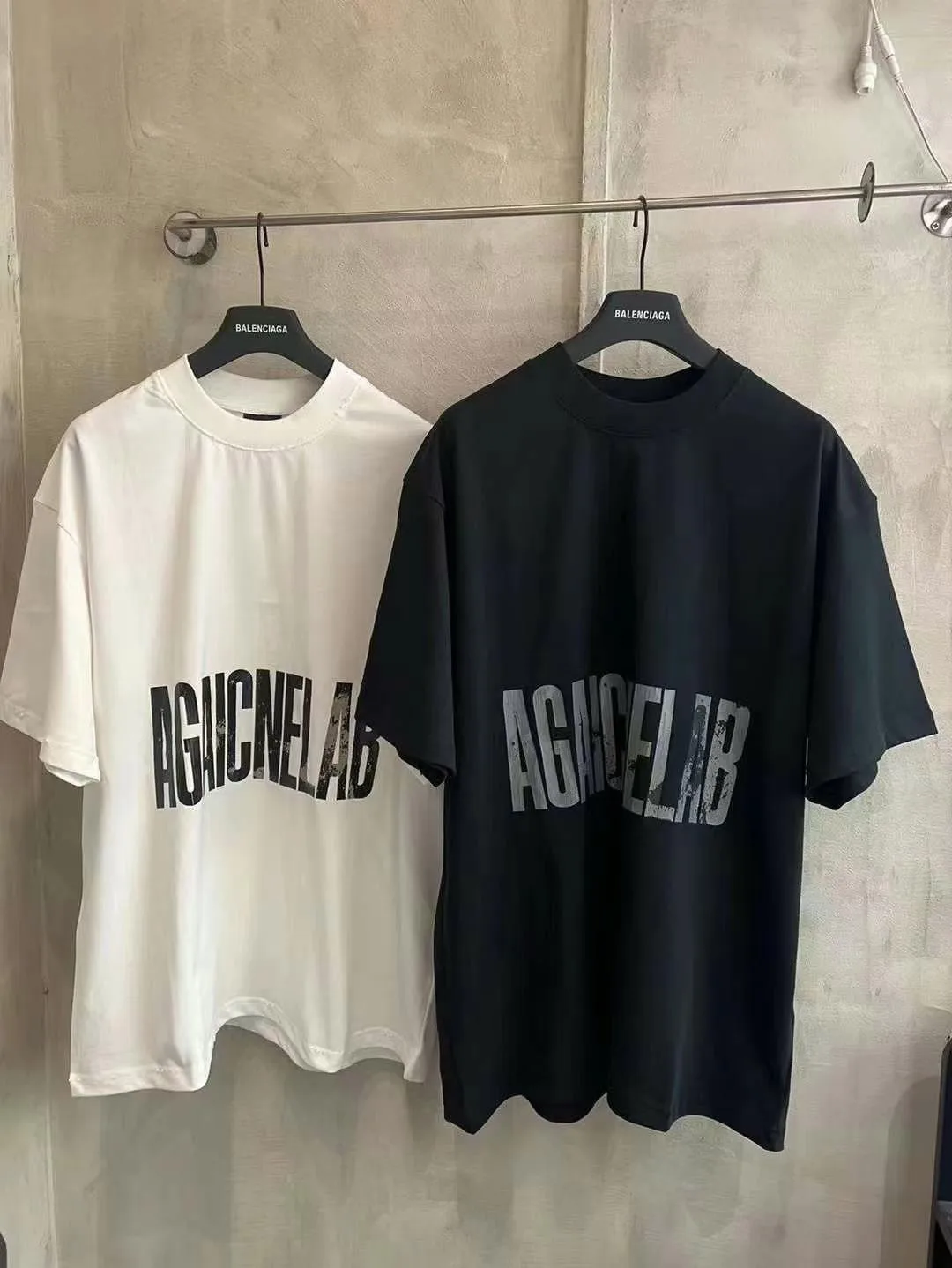 Distressed Logo Print Oversized T-Shirt D16018669 — view 8