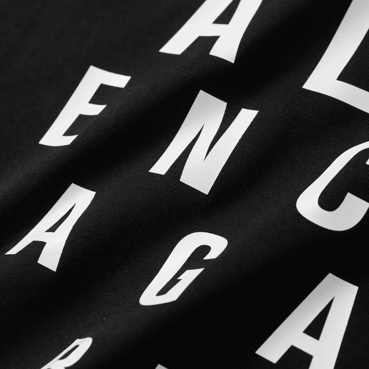 Distressed Eye Chart Logo T-Shirt D11518653 — view 4