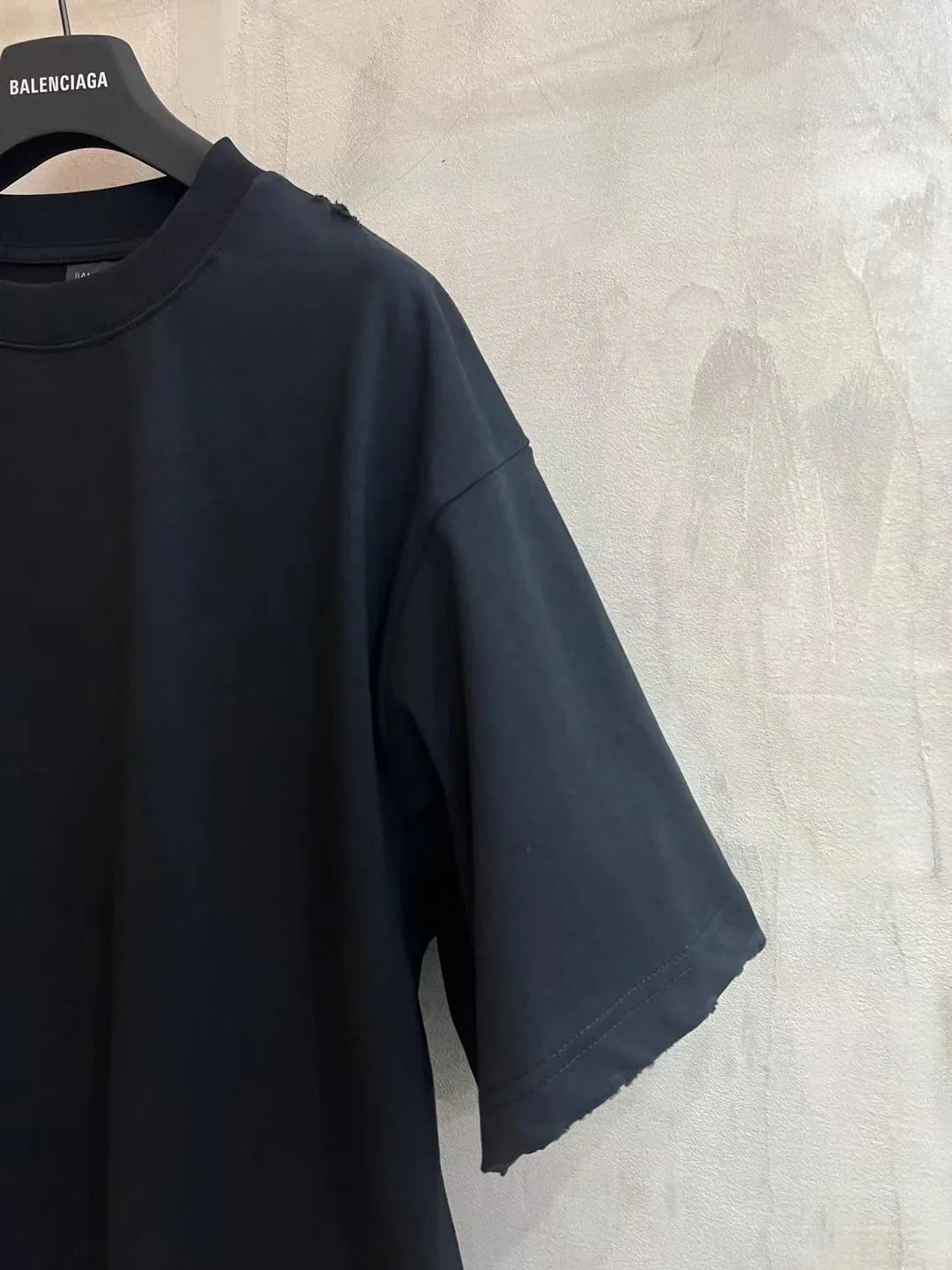 Distressed Tape-Effect Oversized T-Shirt D8520577 — view 4