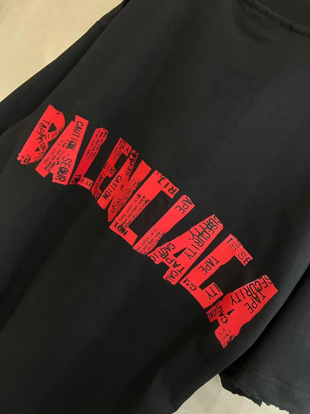 Distressed Tape-Effect Oversized T-Shirt D8520577 — view 8