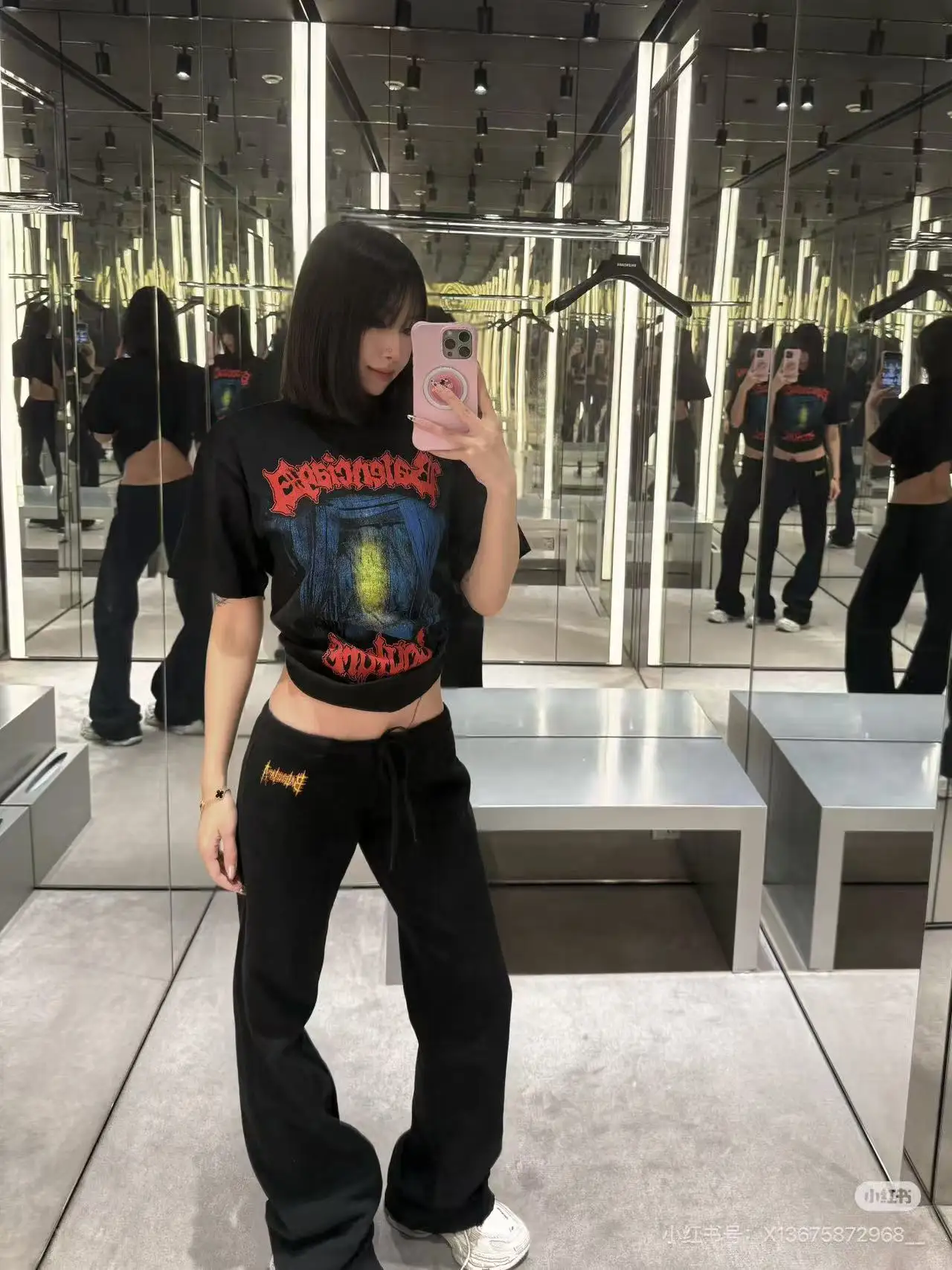 Couture Theater Graphic Print T-Shirt D15518764 — view 5