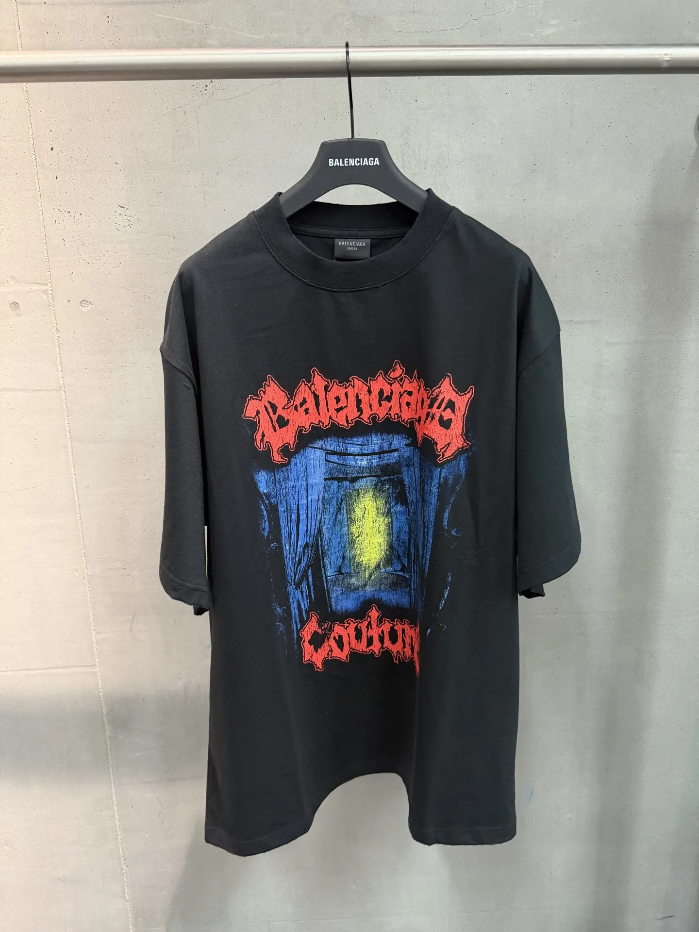Couture Theater Graphic Print T-Shirt D15518765