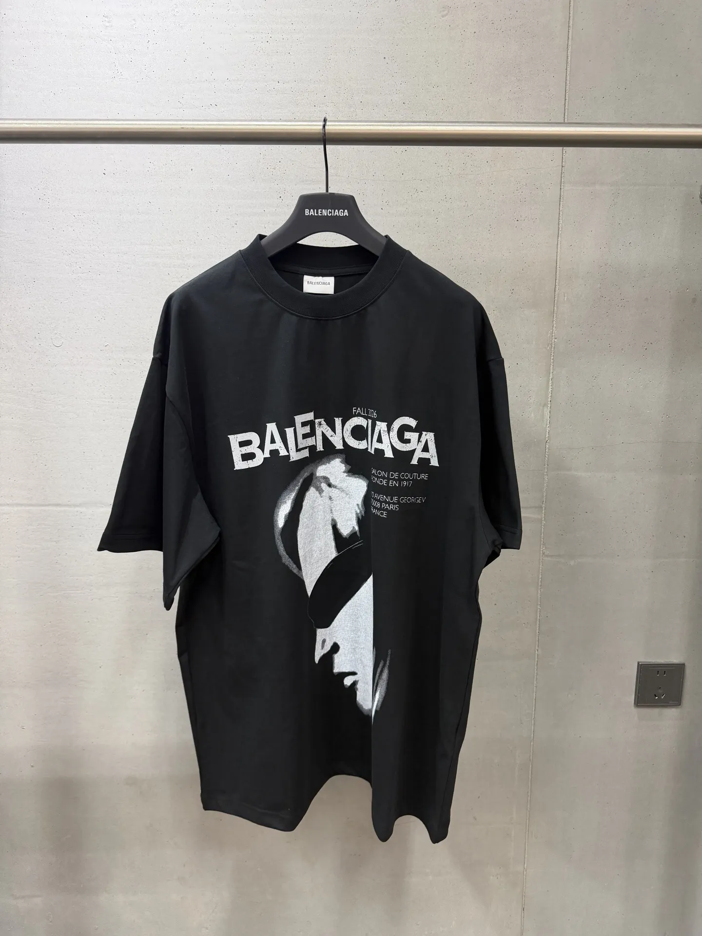 Balenciaga Graphic Print Oversized T-Shirt D15518720