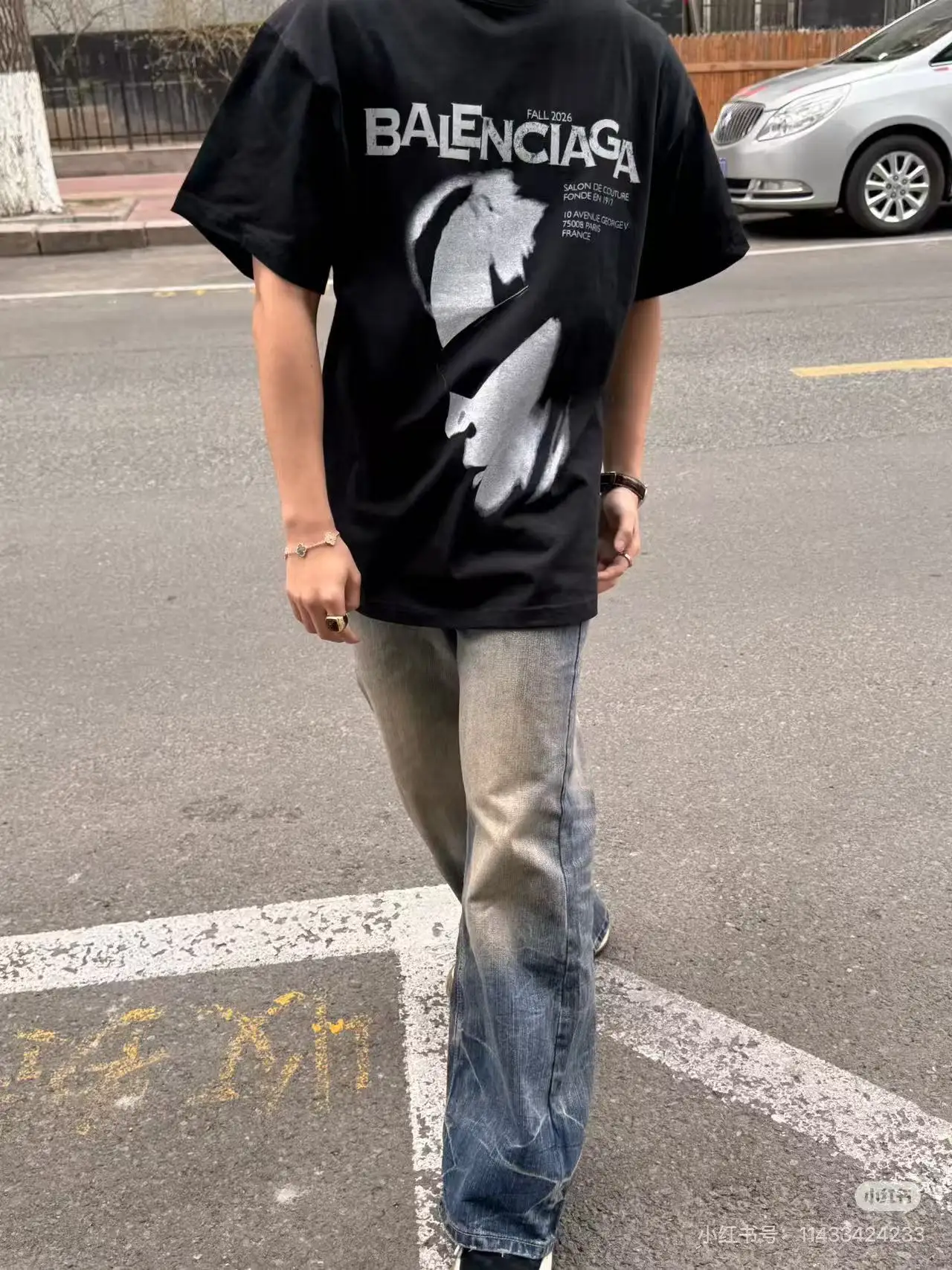 Graphic Print Oversized T-Shirt D15518715 — view 2