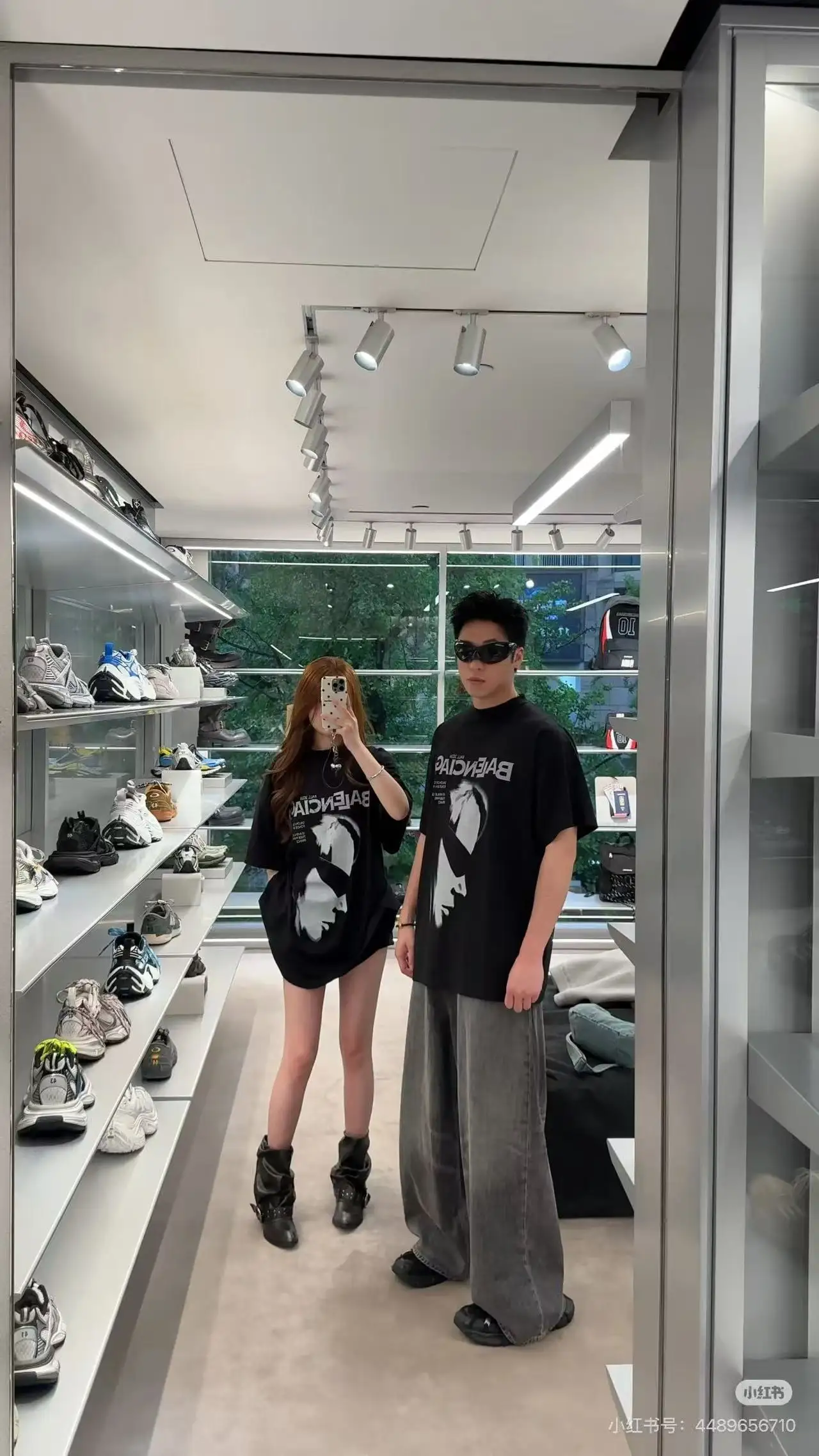 Graphic Print Oversized T-Shirt D15518715 — view 4