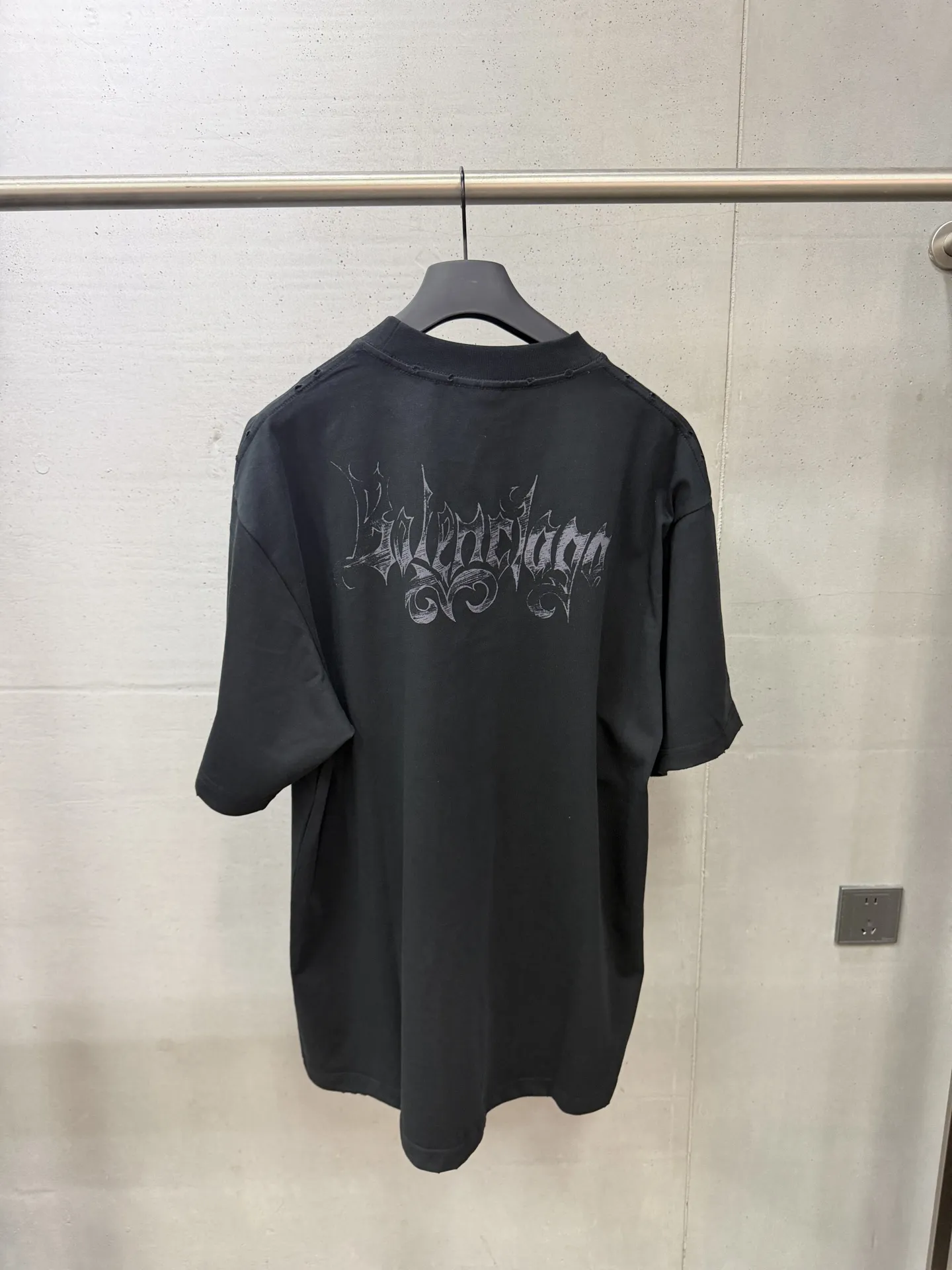 Gothic Logo Print Oversized T-Shirt D15518711 — view 2