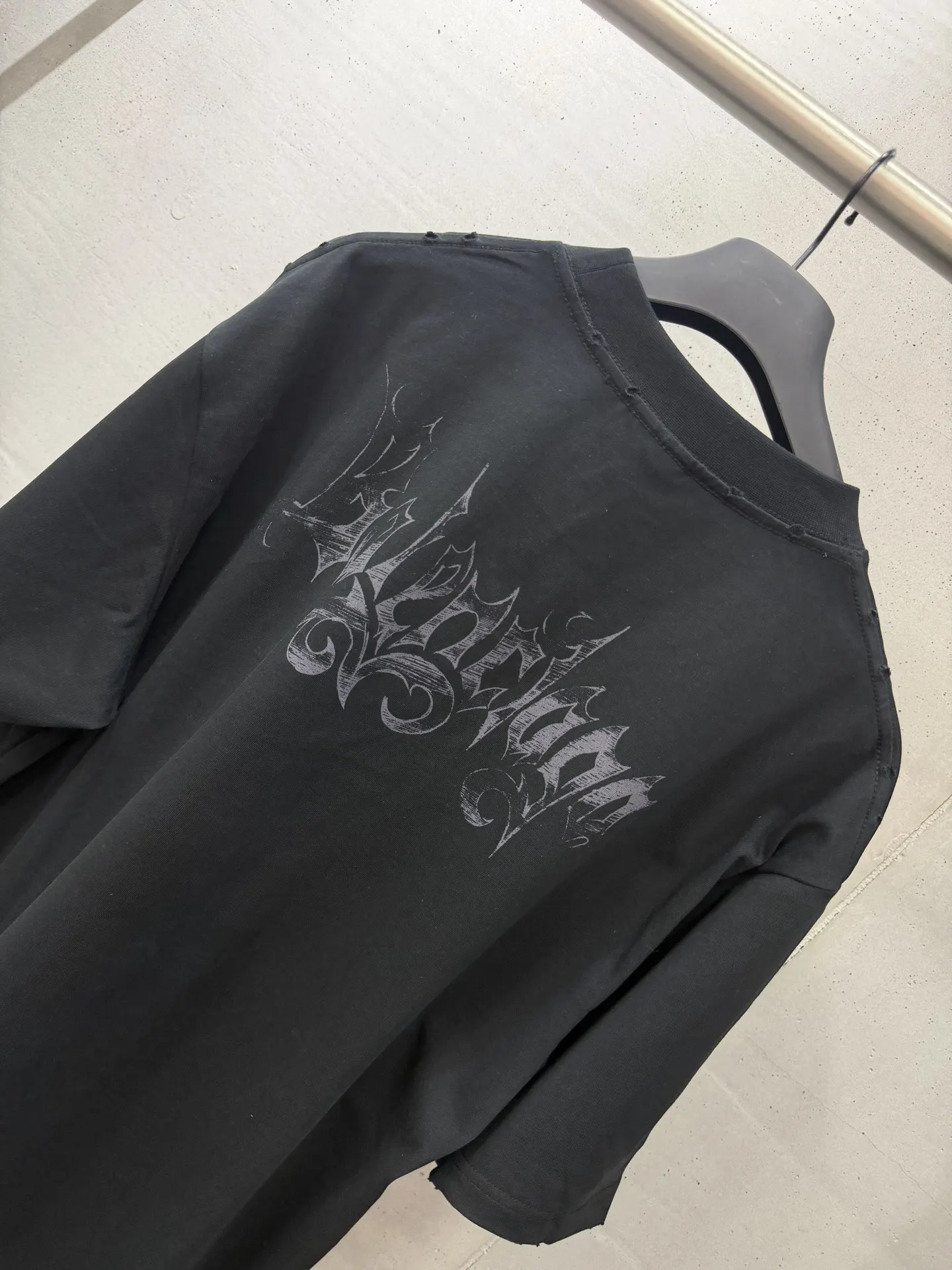 Gothic Logo Print Oversized T-Shirt D15518711 — view 7