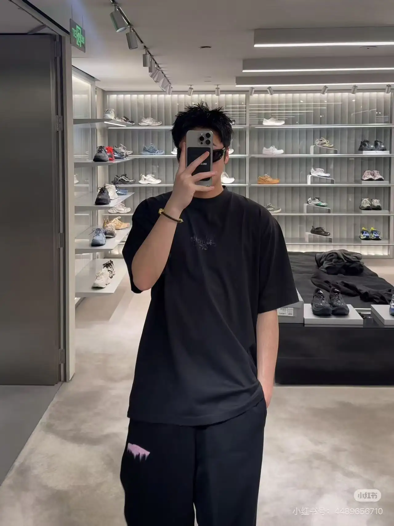 Gothic Logo Print Oversized T-Shirt D15518710 — view 4