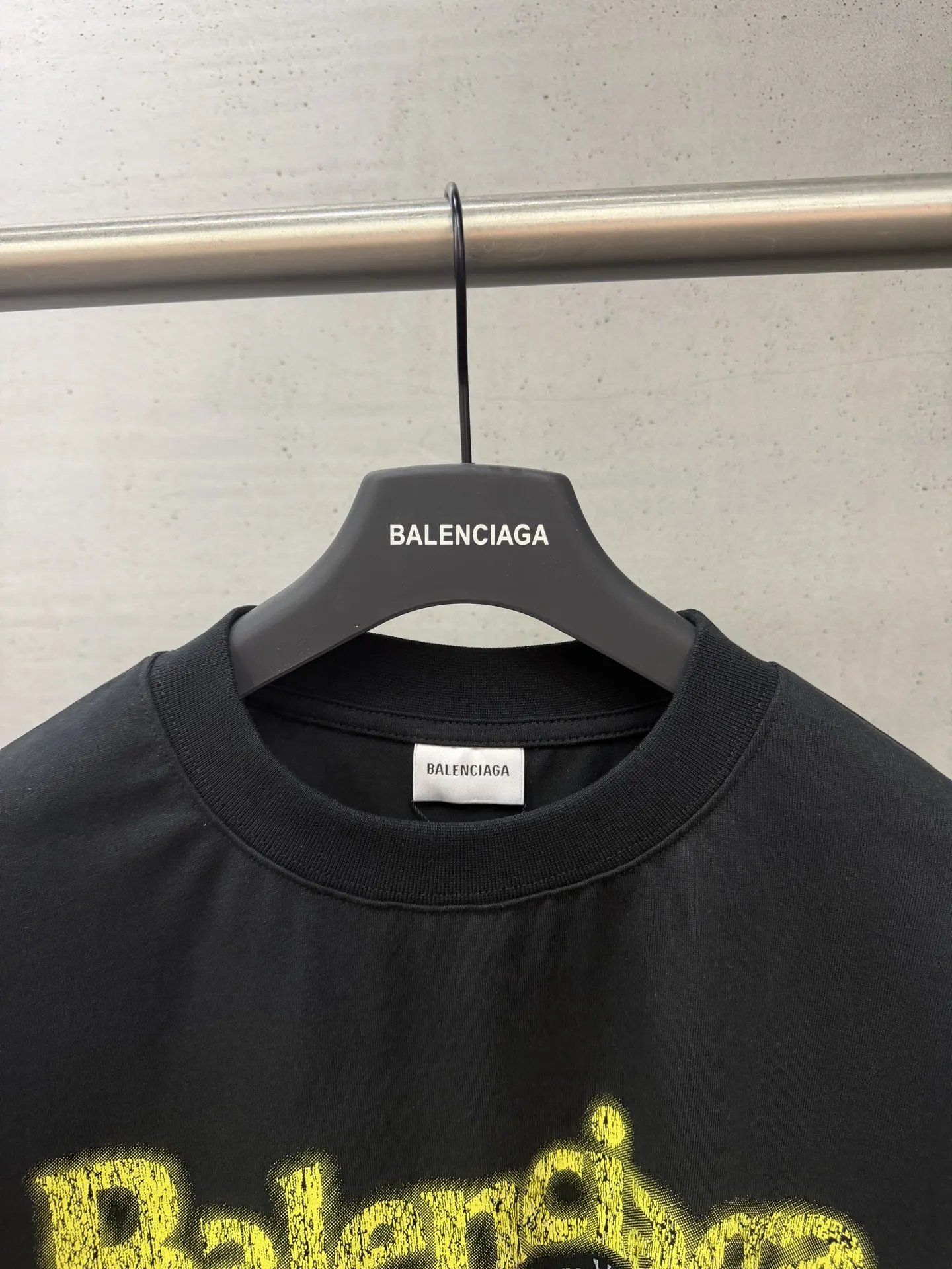 Balenciaga Night City Graphic T-Shirt D15518670 — view 3