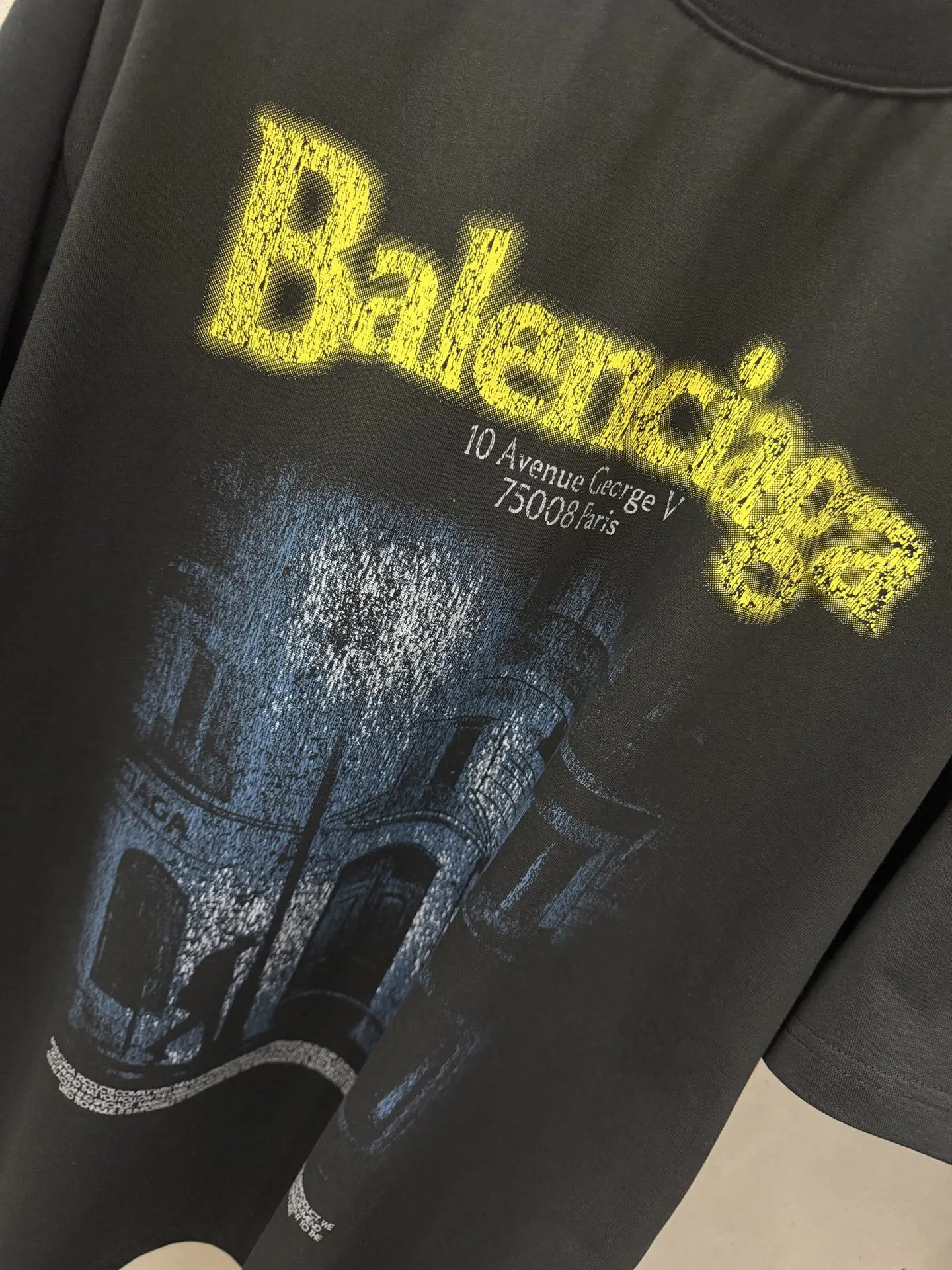 Balenciaga Night City Graphic T-Shirt D15518670 — view 5