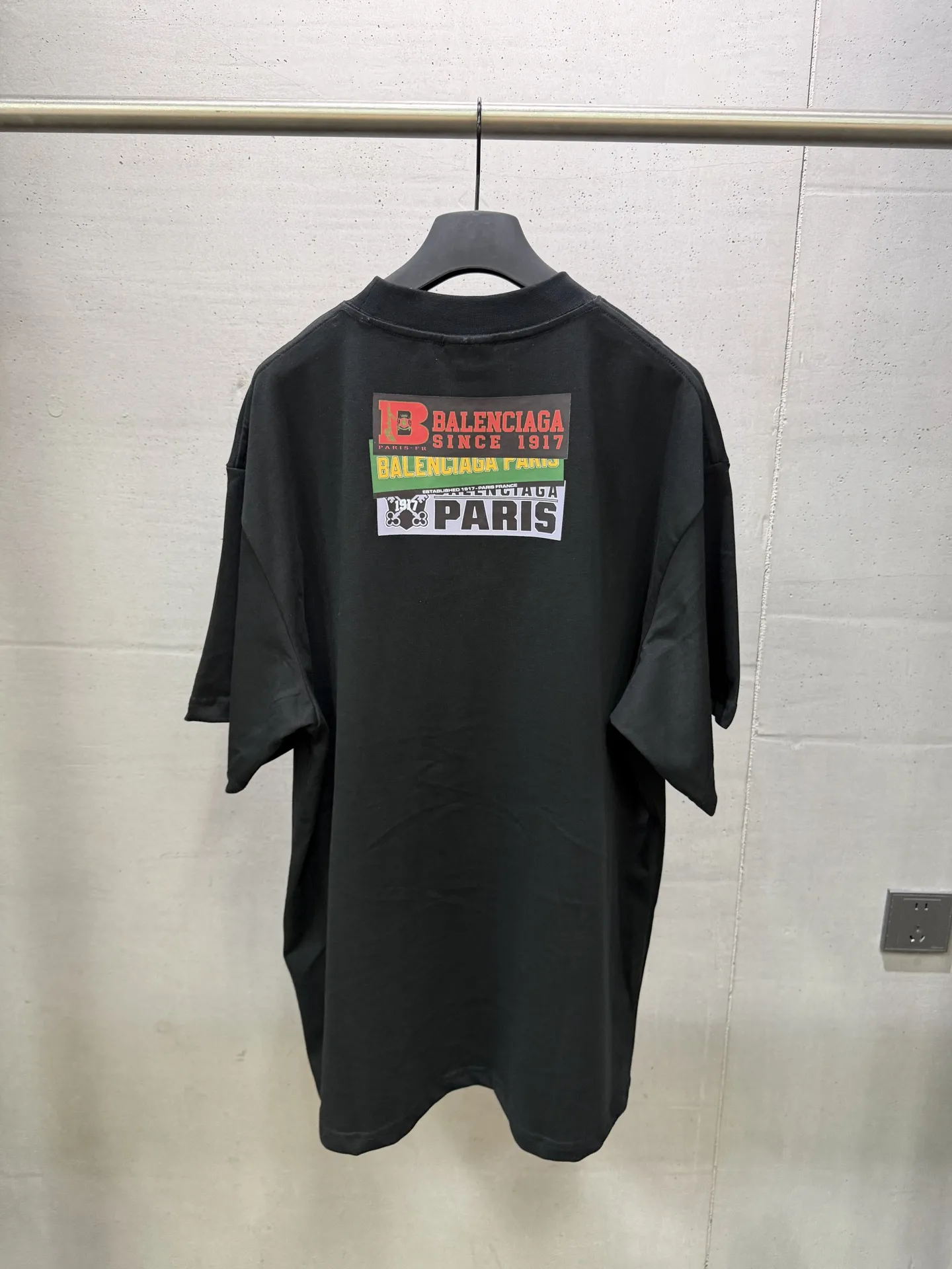 Multi-Logo Tape Graphic T-Shirt D15518667 — view 2