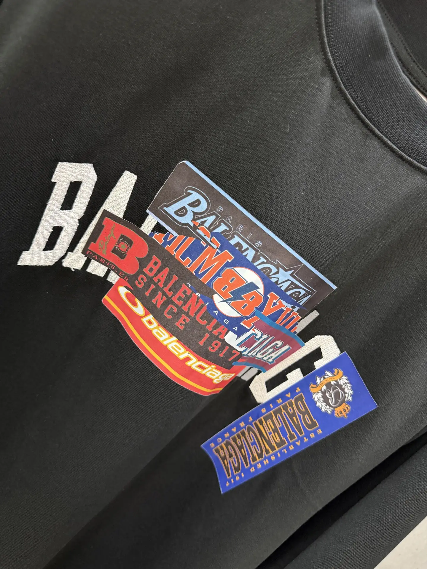 Multi-Logo Tape Graphic T-Shirt D15518667 — view 4