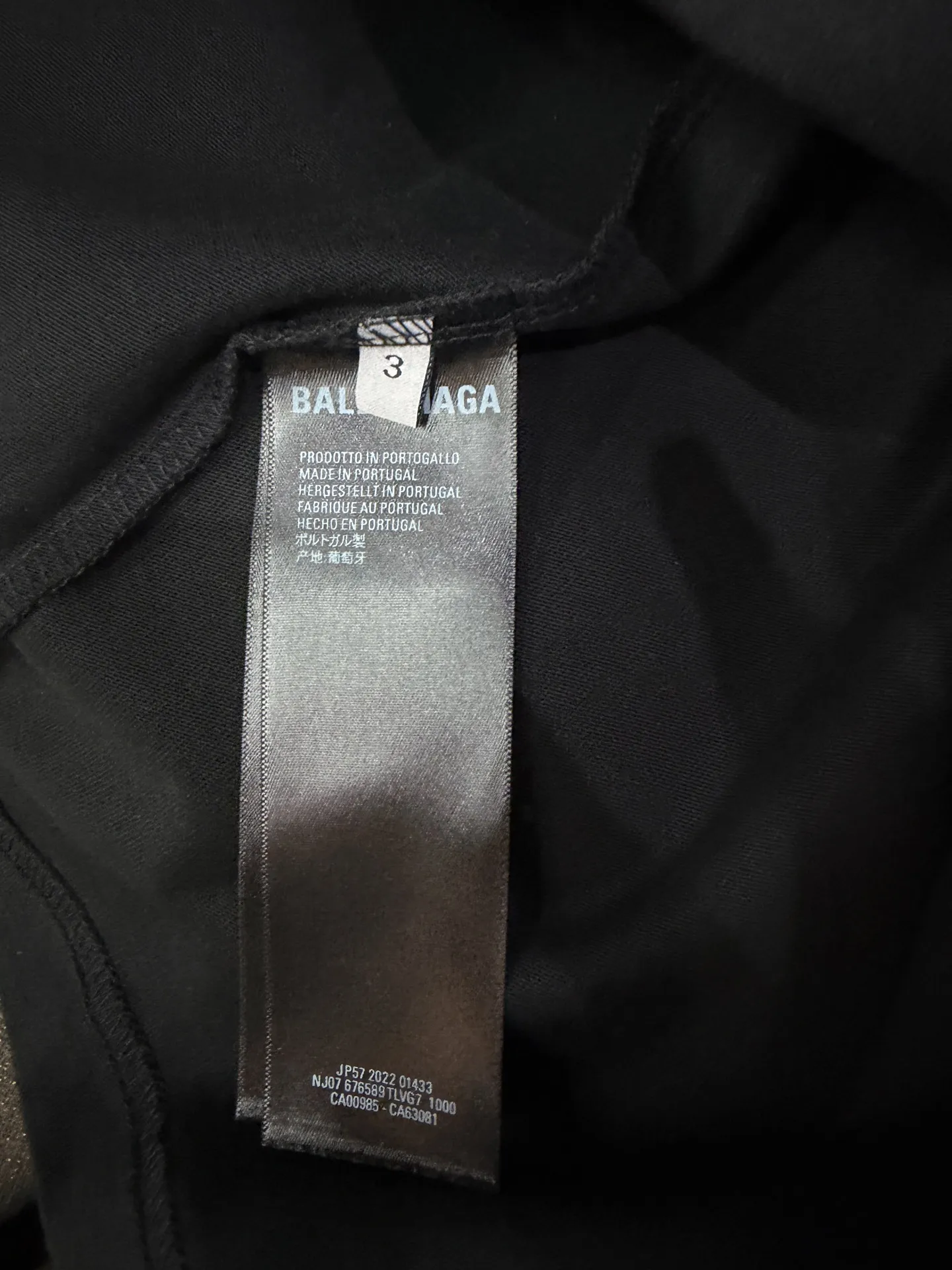Multi-Logo Tape Graphic T-Shirt D15518667 — view 8