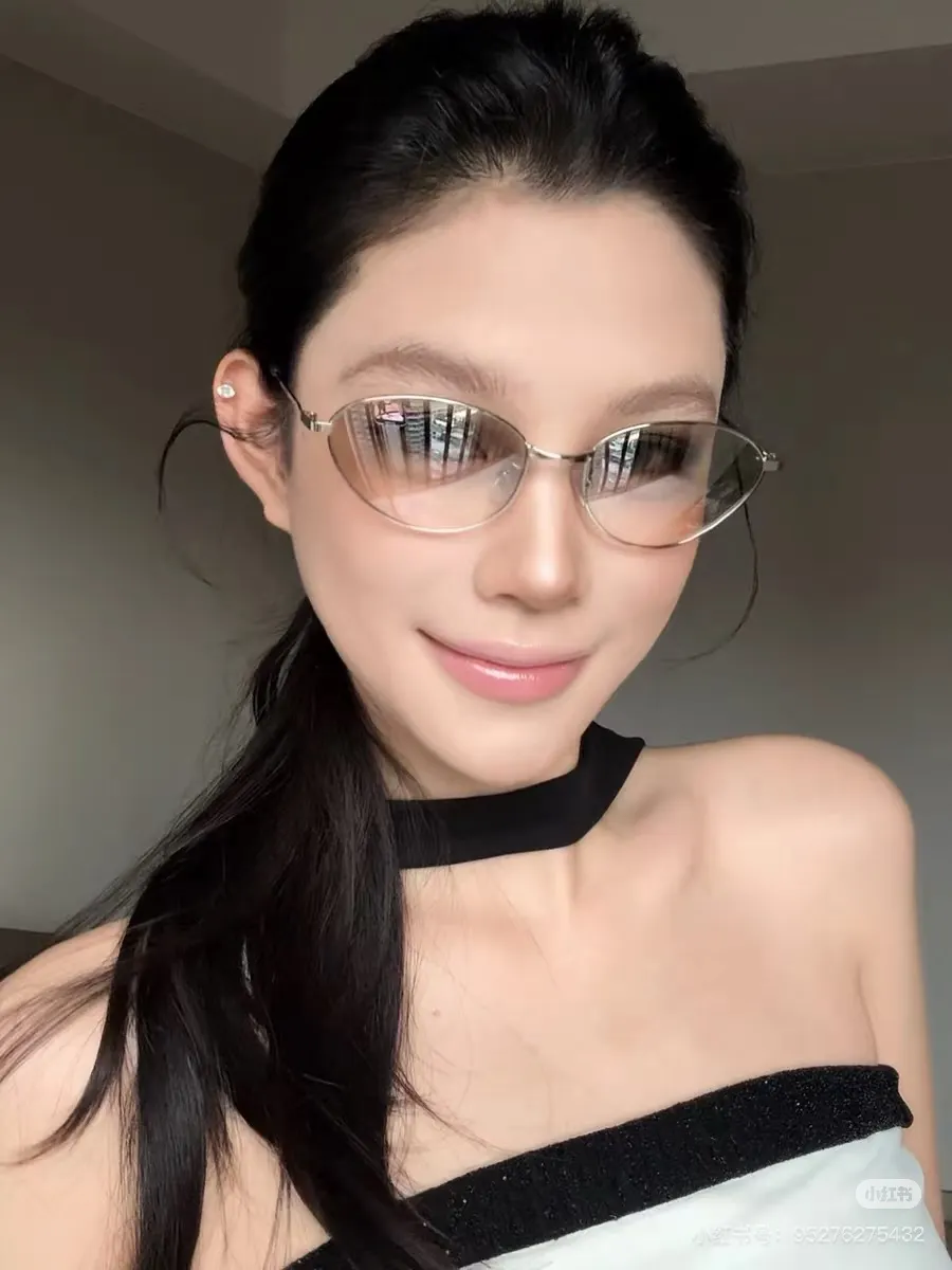 Fashionable Square-Frame Sunglasses D20018541 — view 2