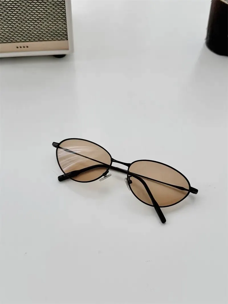 Oval-Frame Metal Sunglasses D20018539