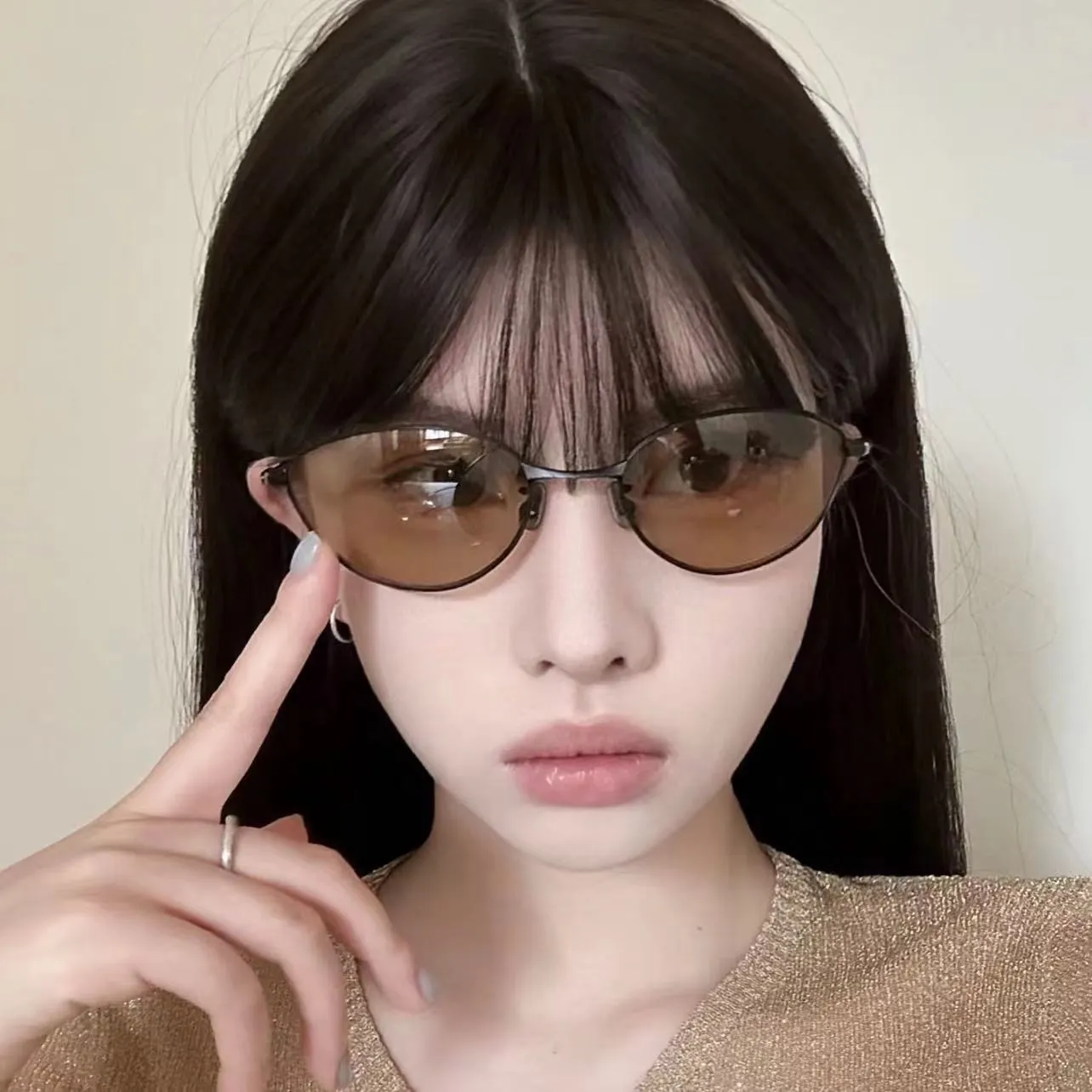 Oval-Frame Metal Sunglasses D20018539 — view 2