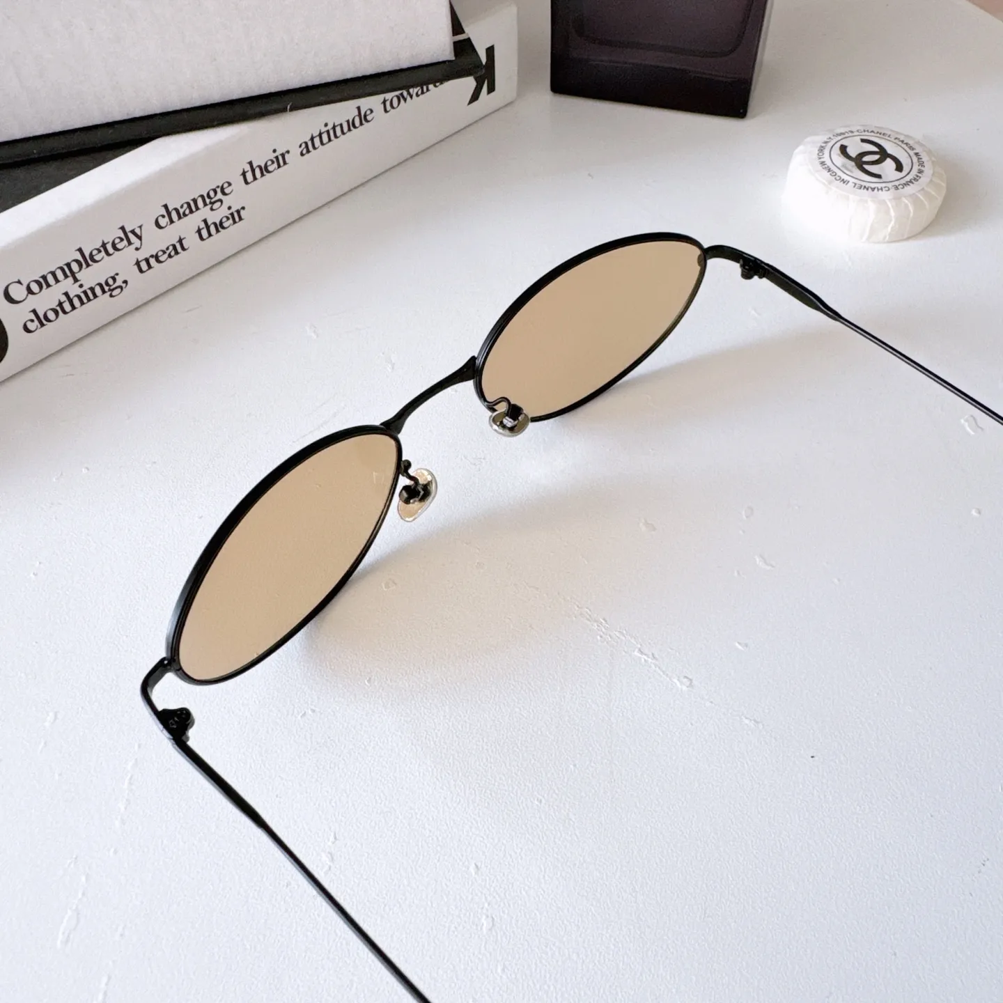 Oval-Frame Metal Sunglasses D20018539 — view 4